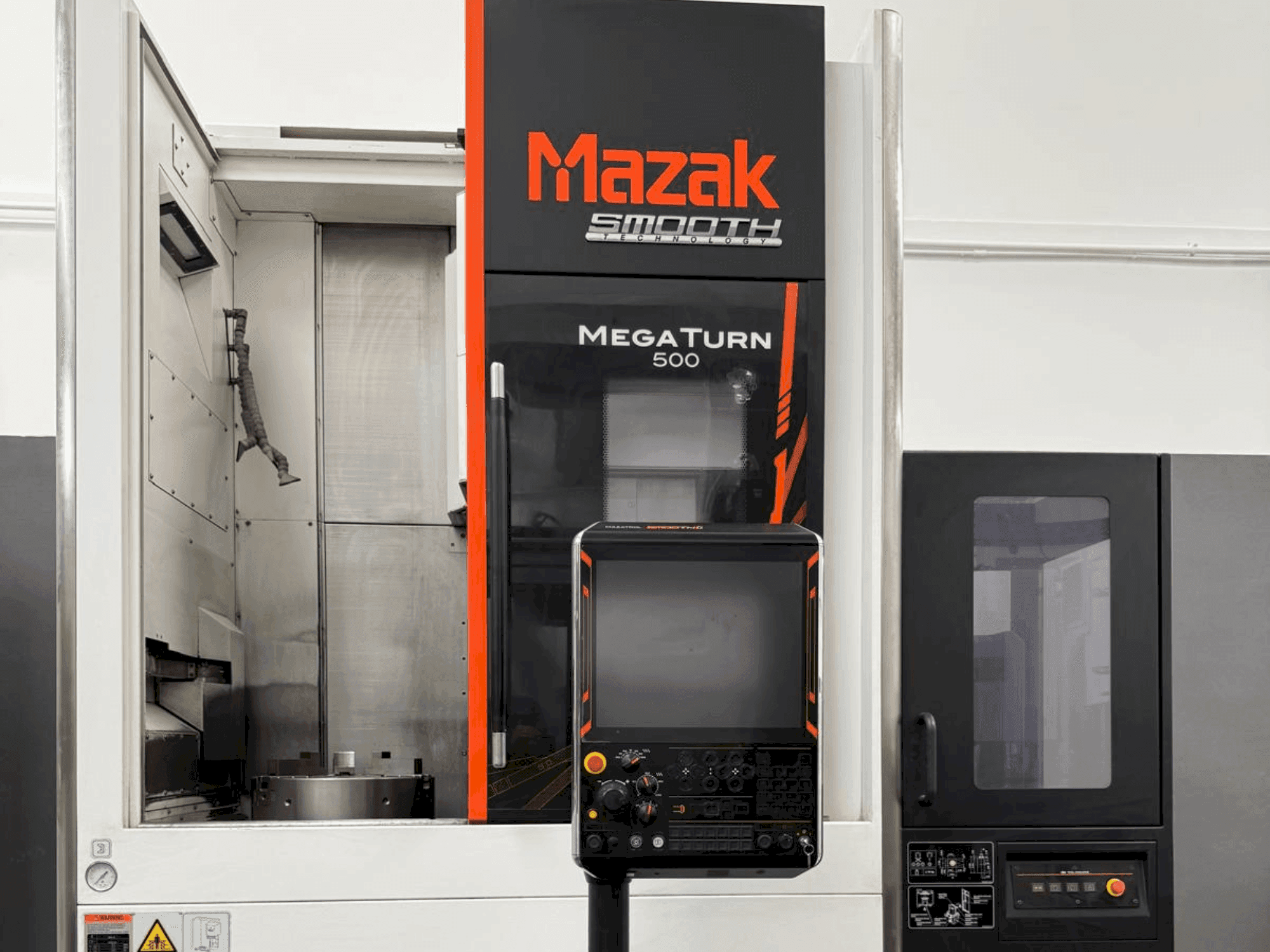 Mašīnas Mazak Mega Turn 500 pretskats