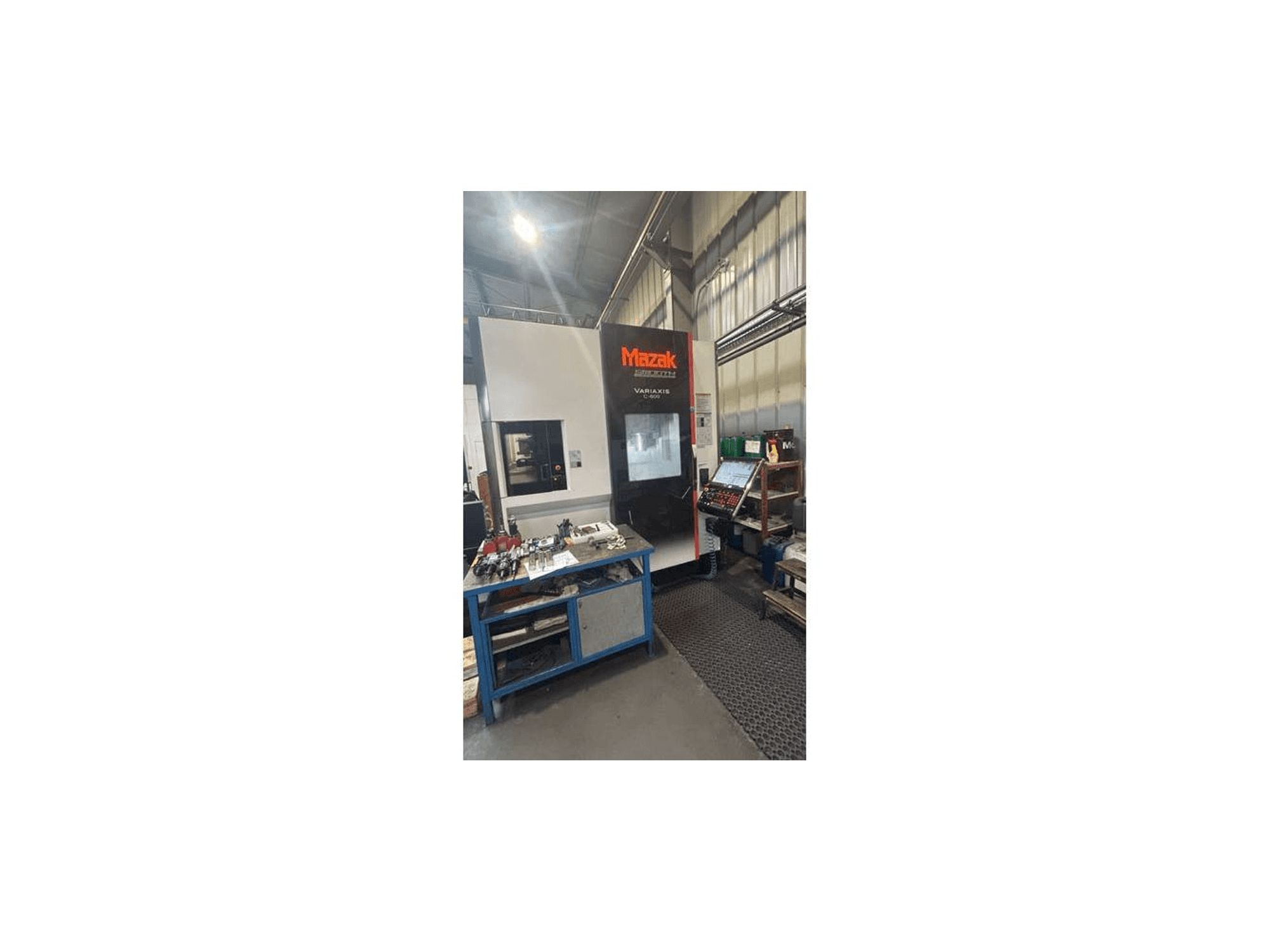 Mašīnas Mazak Variaxis C-600 pretskats