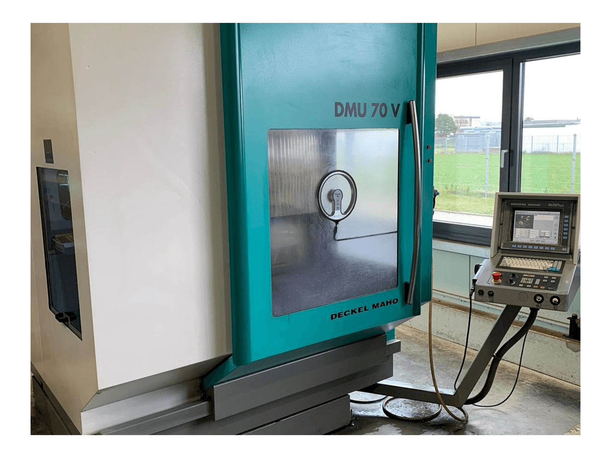 Mašīnas DECKEL MAHO DMU 70V pretskats