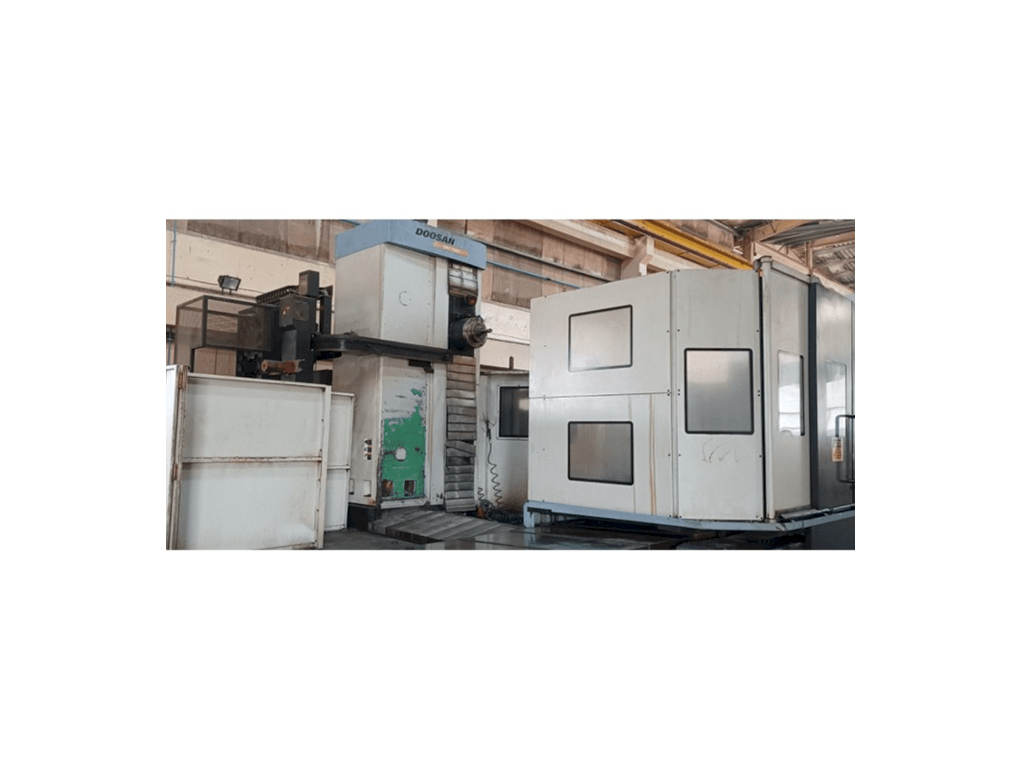 Mašīnas Doosan DBC 130P pretskats