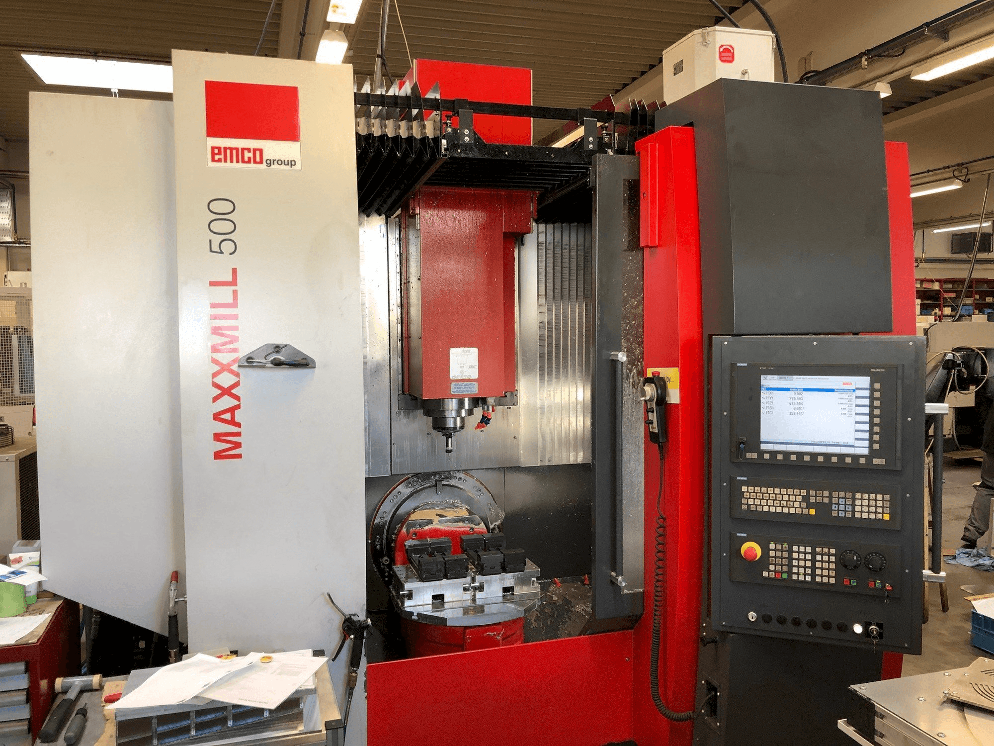 Mašīnas EMCO MAXXMILL 500 pretskats