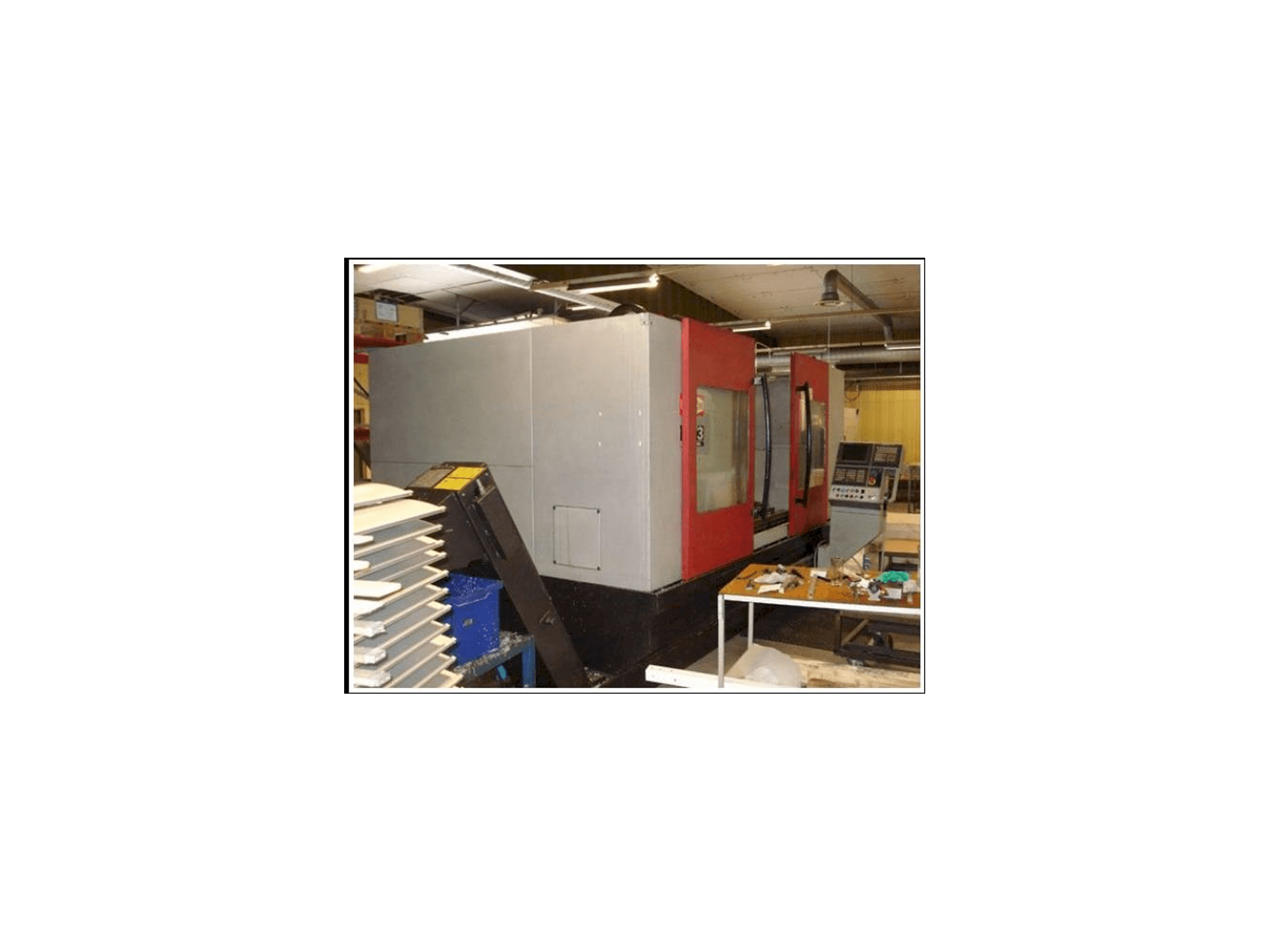 Mašīnas Eikon MV3 kreisās malas skats