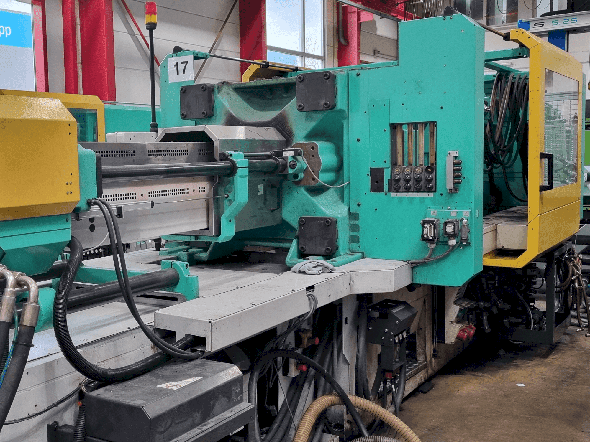 Mašīnas Arburg 630 S 2500-1300 ECO pretskats