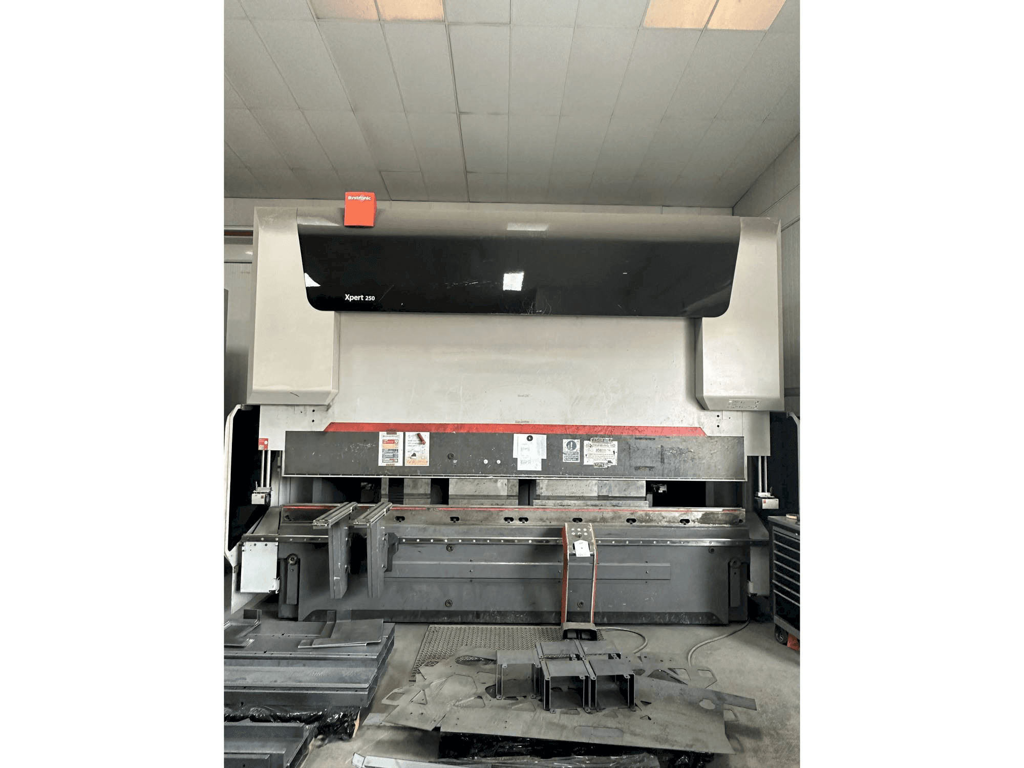 Mašīnas Bystronic Xpert 250/4100 pretskats