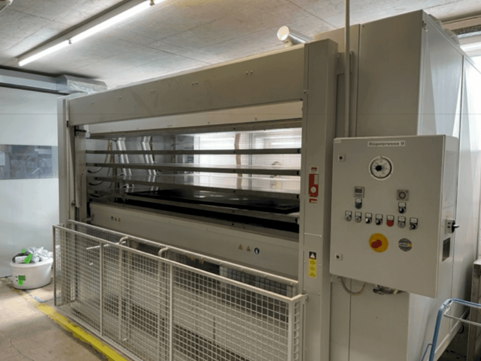 Mašīnas LANGZAUNER LZT 80 /5-SO pretskats