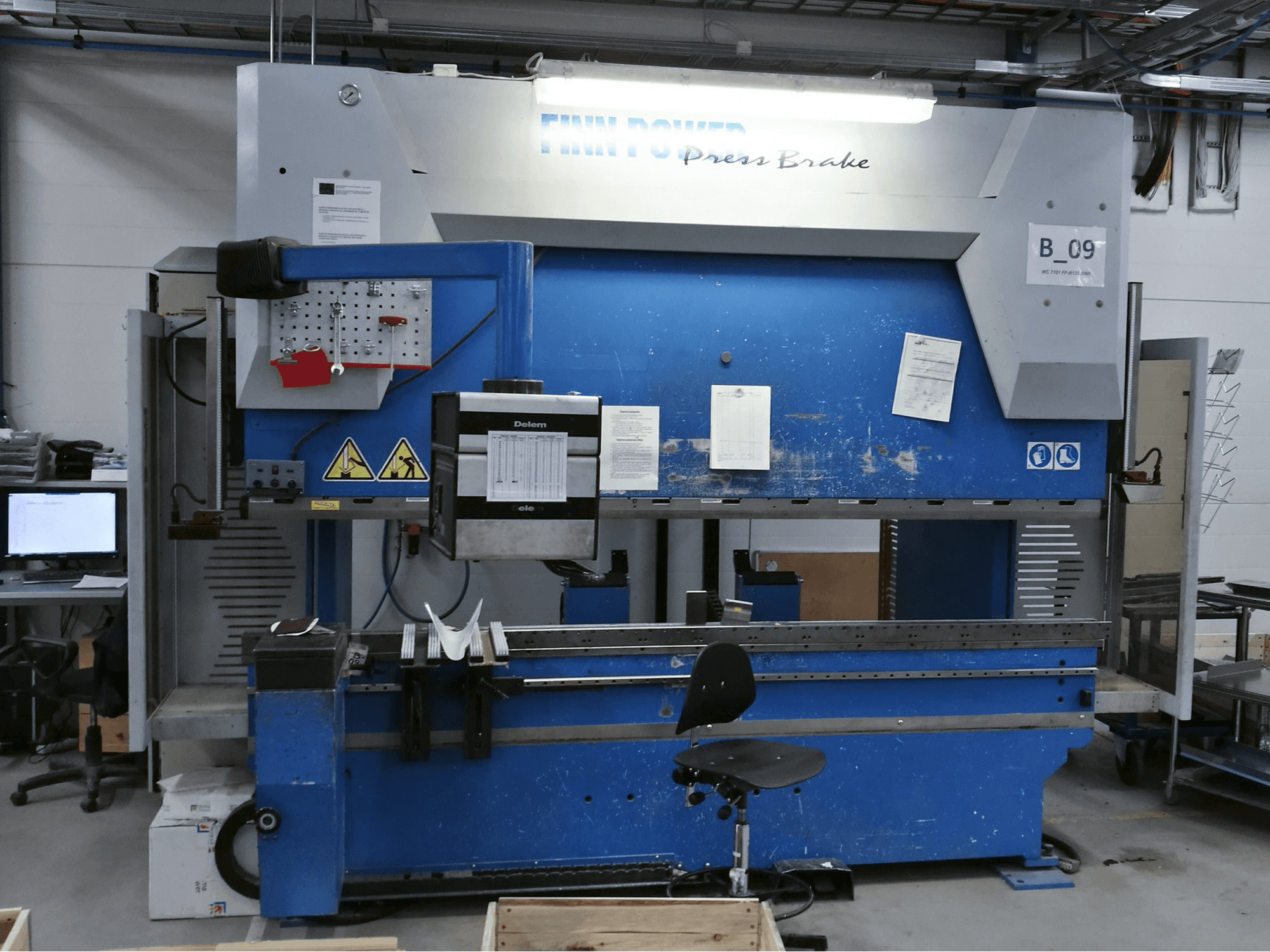 Mašīnas Finn-Power B 125-3060 GC CL6 pretskats