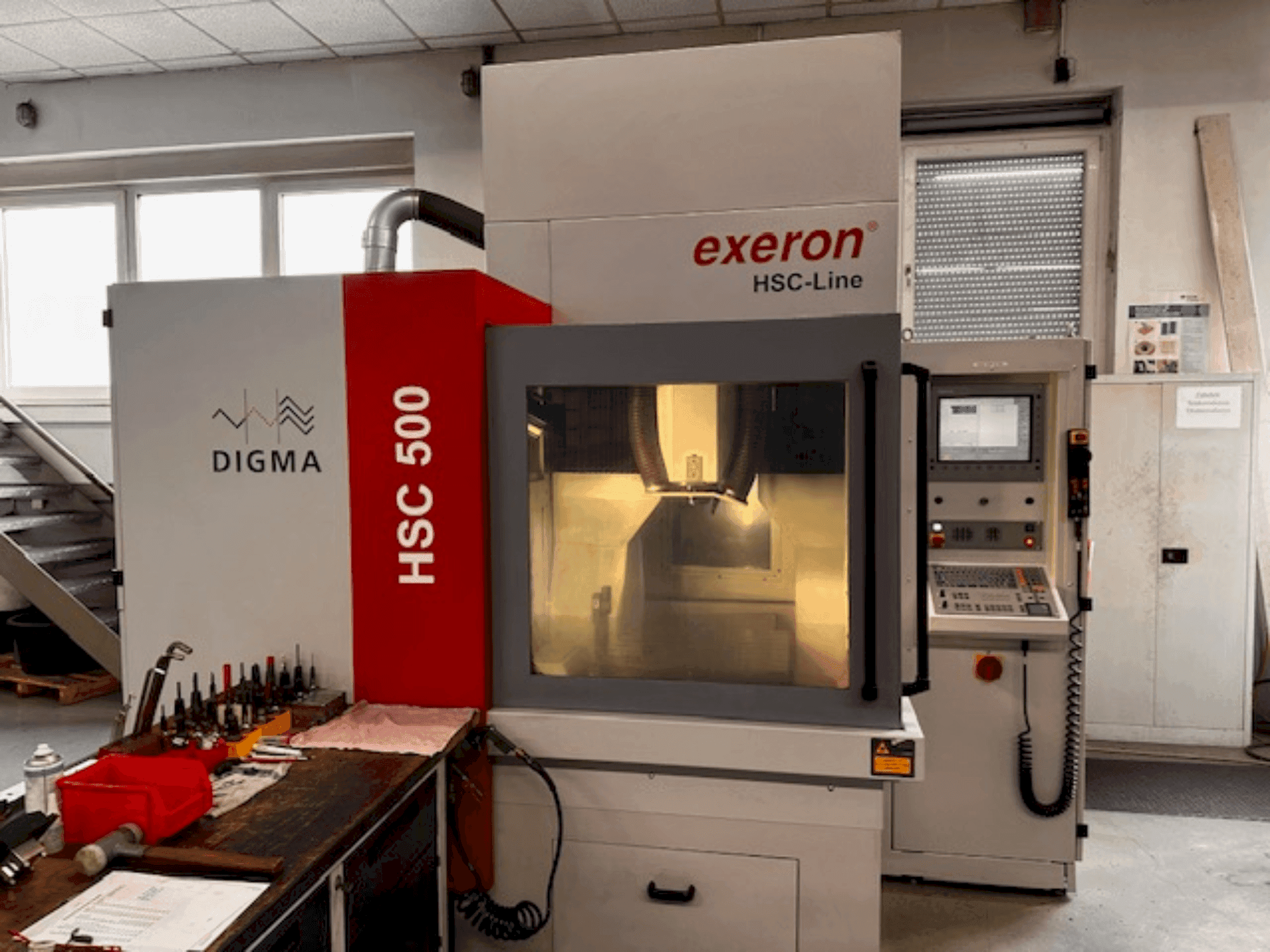 Mašīnas Exeron HSC-Line 500 pretskats