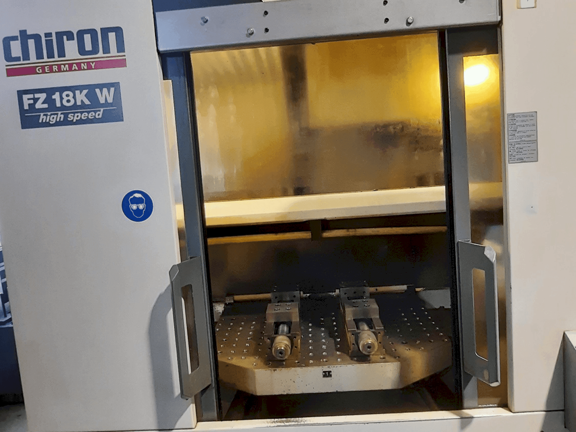 Mašīnas CHIRON FZ 18 KW pretskats