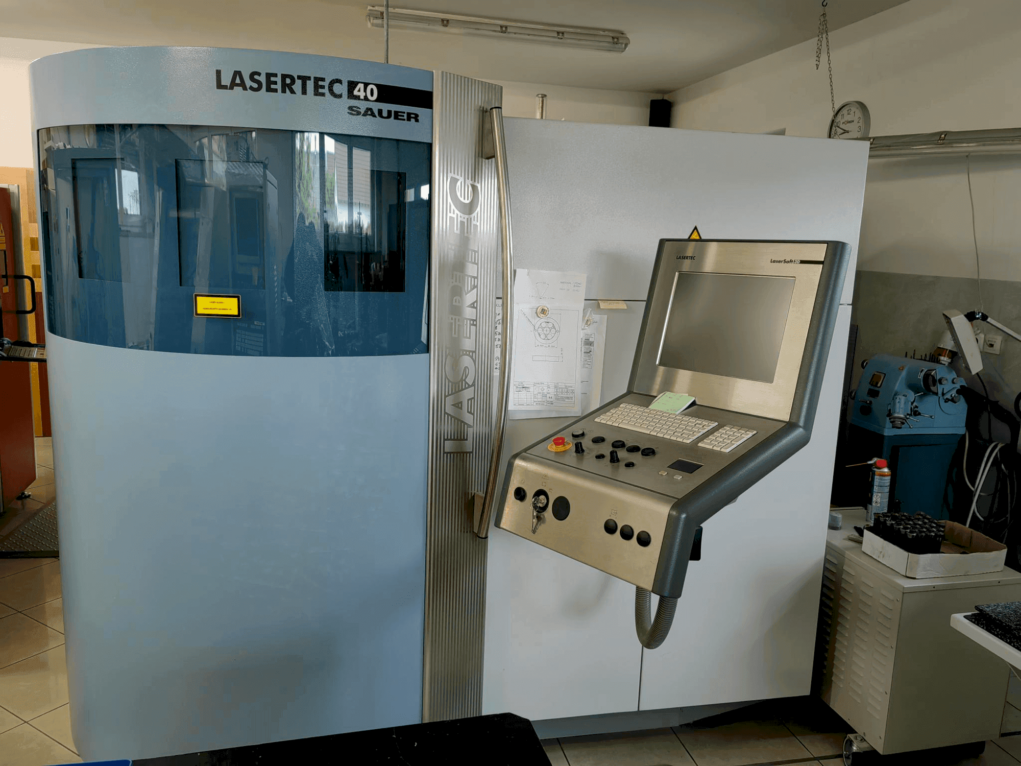 Mašīnas DMG SAUER LASERTEC 40 (2008) pretskats