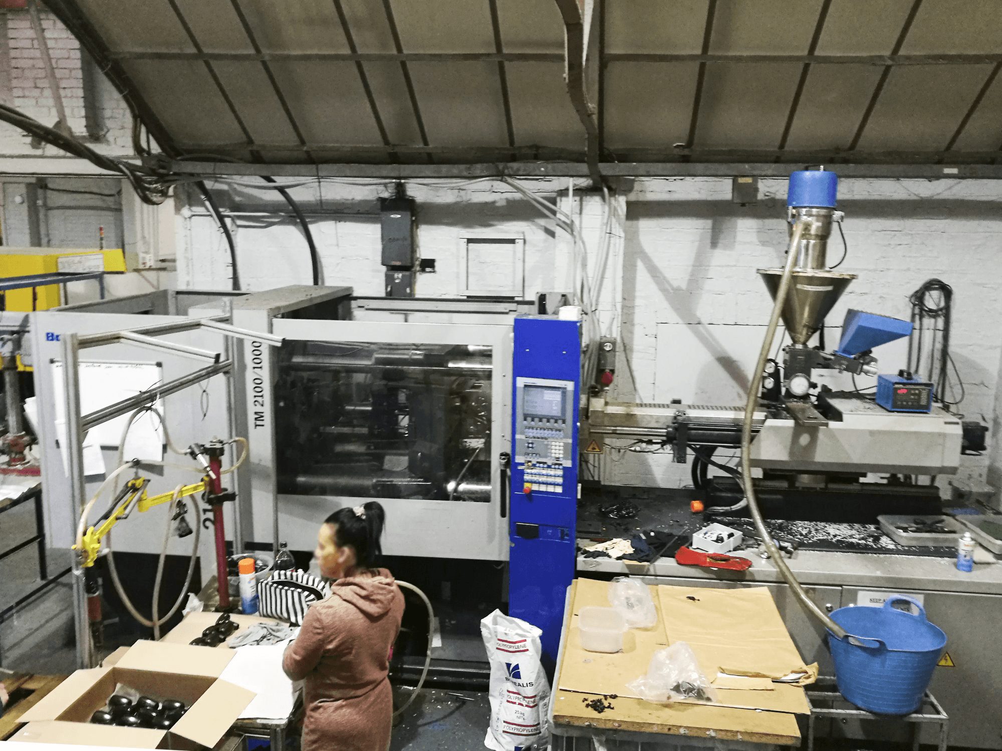 Mašīnas Battenfeld TM 2100/1000 vadības bloks