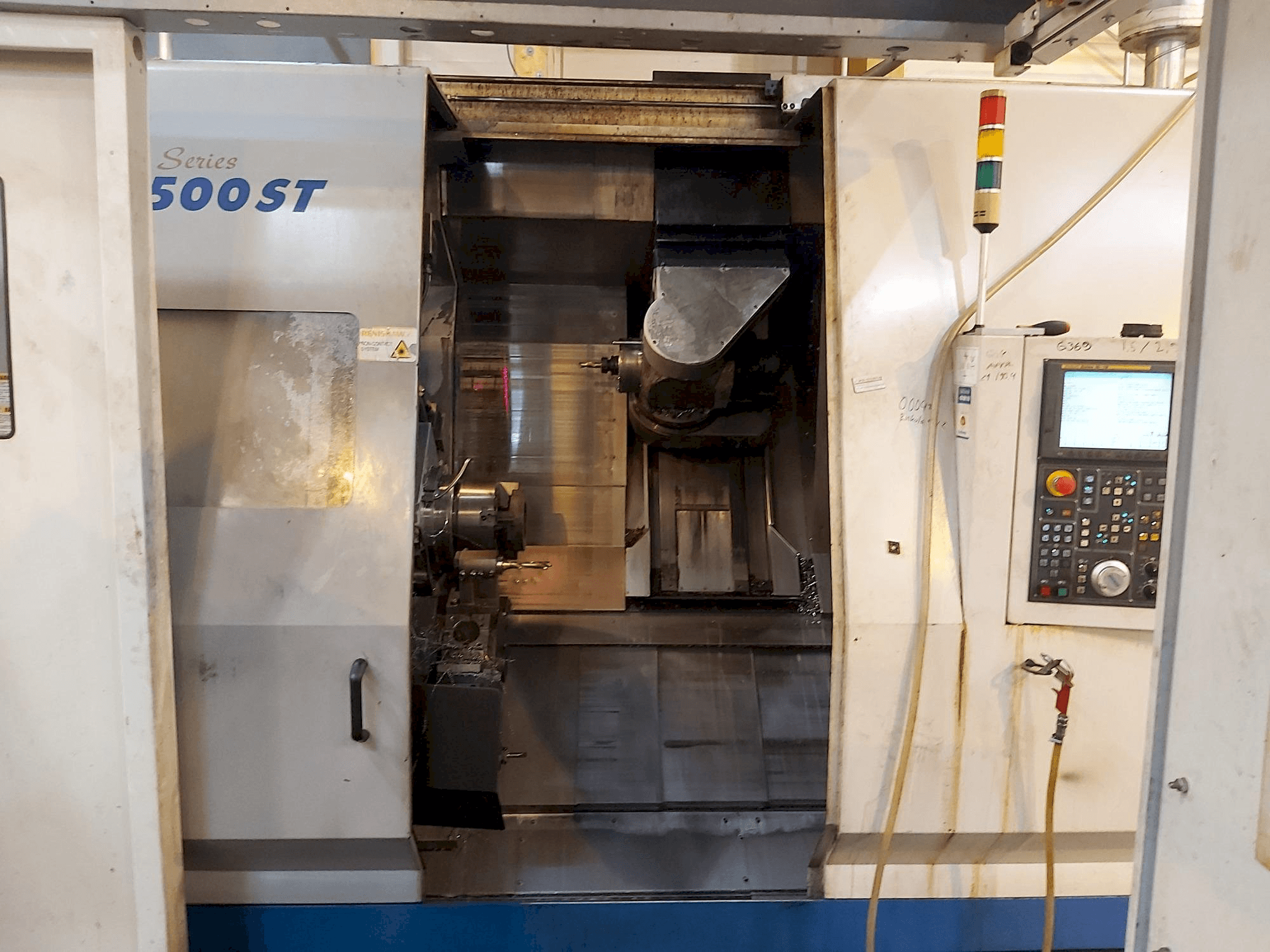 Mašīnas Doosan Puma MX 2500 ST pretskats