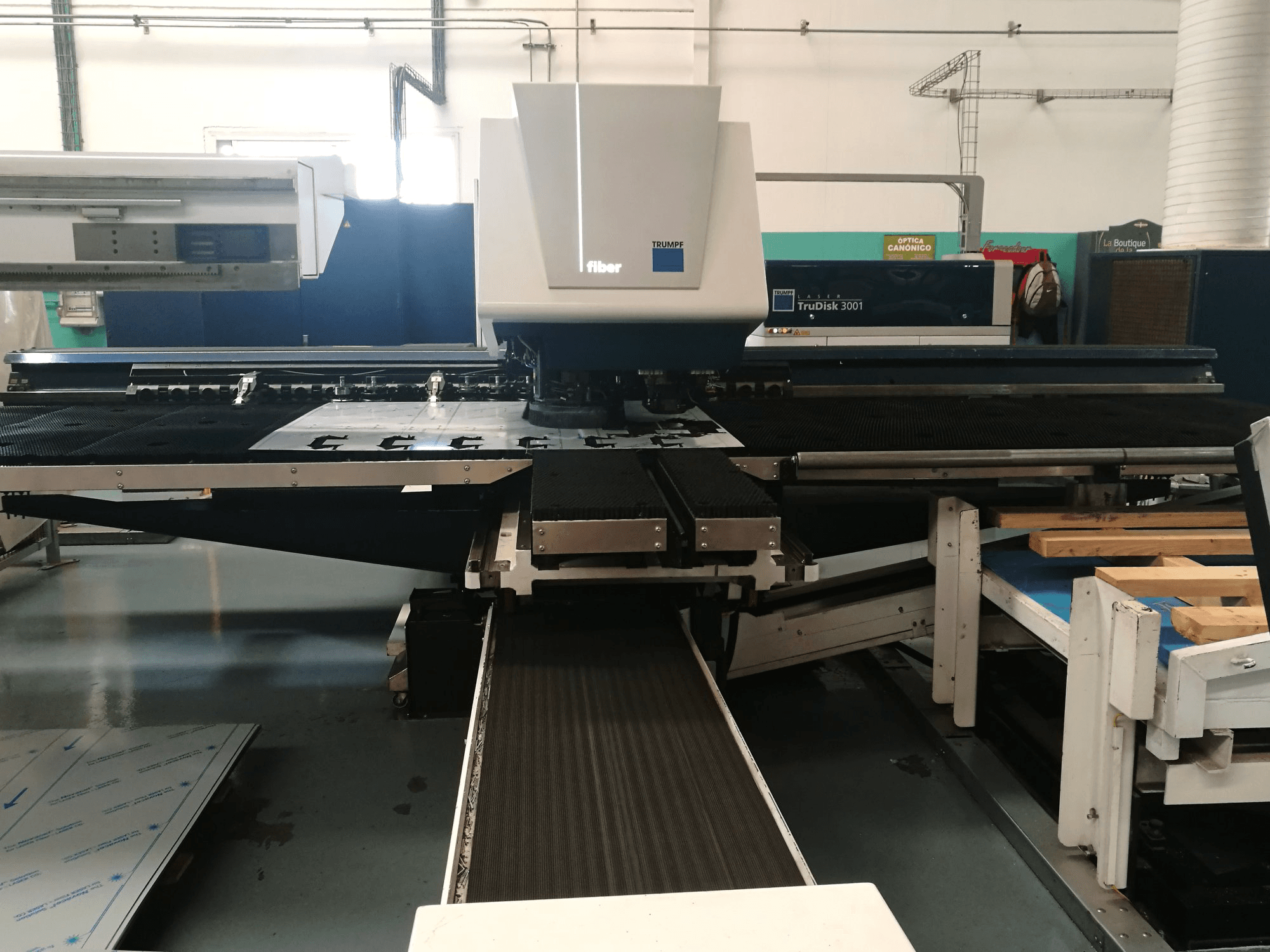 Mašīnas Trumpf TruMatic 3000 fiber (K04) pretskats