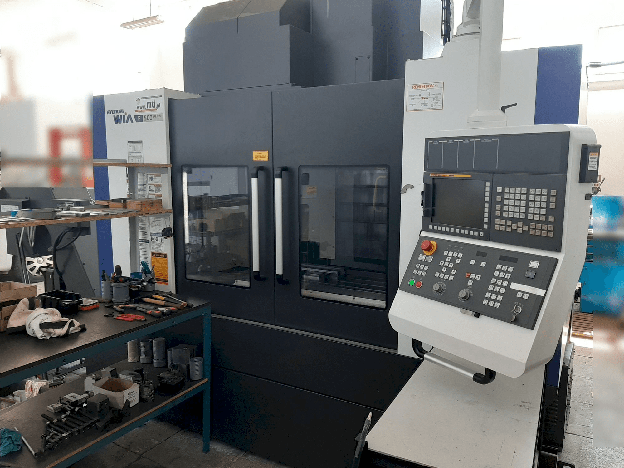 Mašīnas Hyundai Wia F500 PLUS pretskats