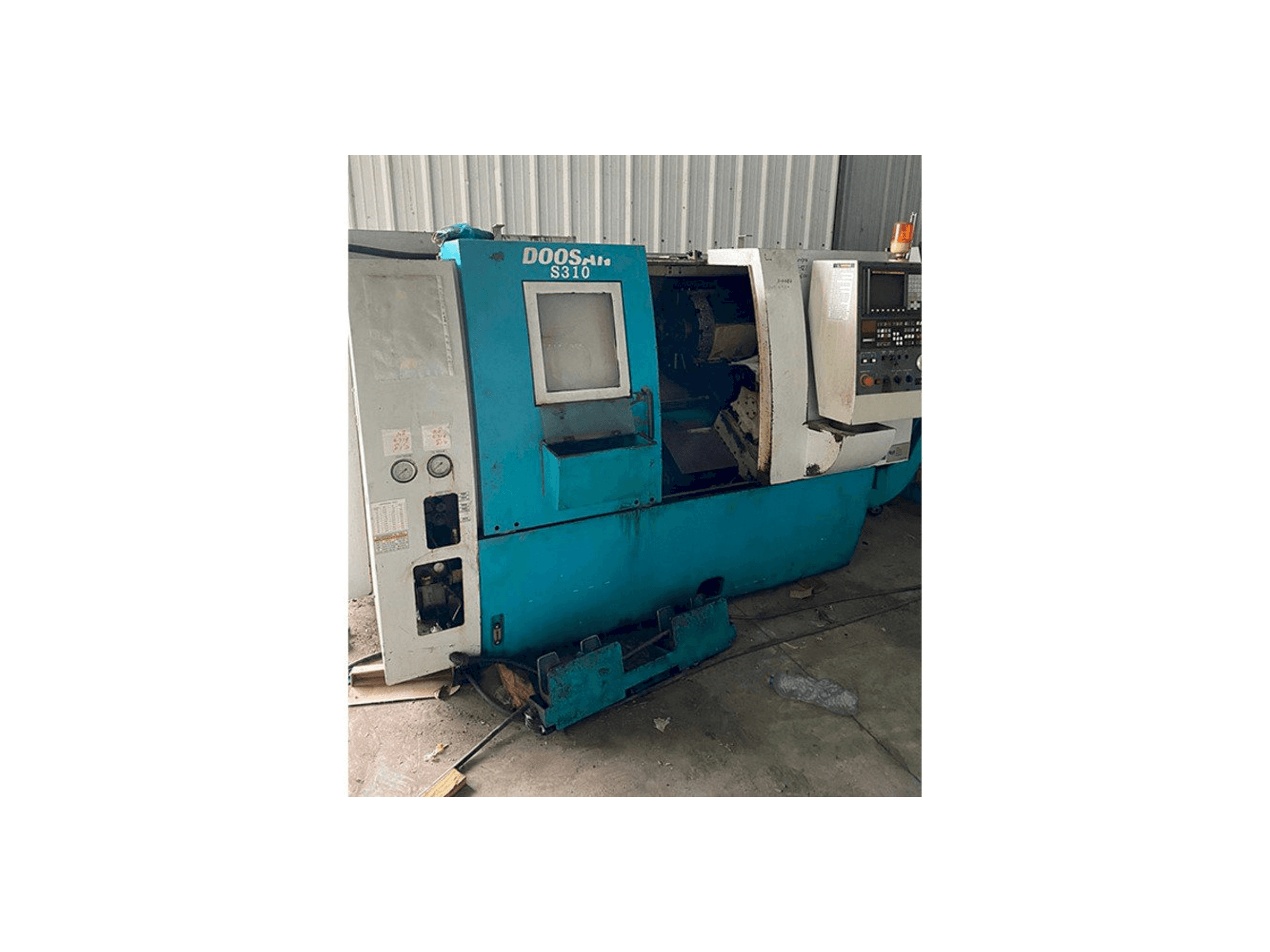 Mašīnas Doosan S310 pretskats