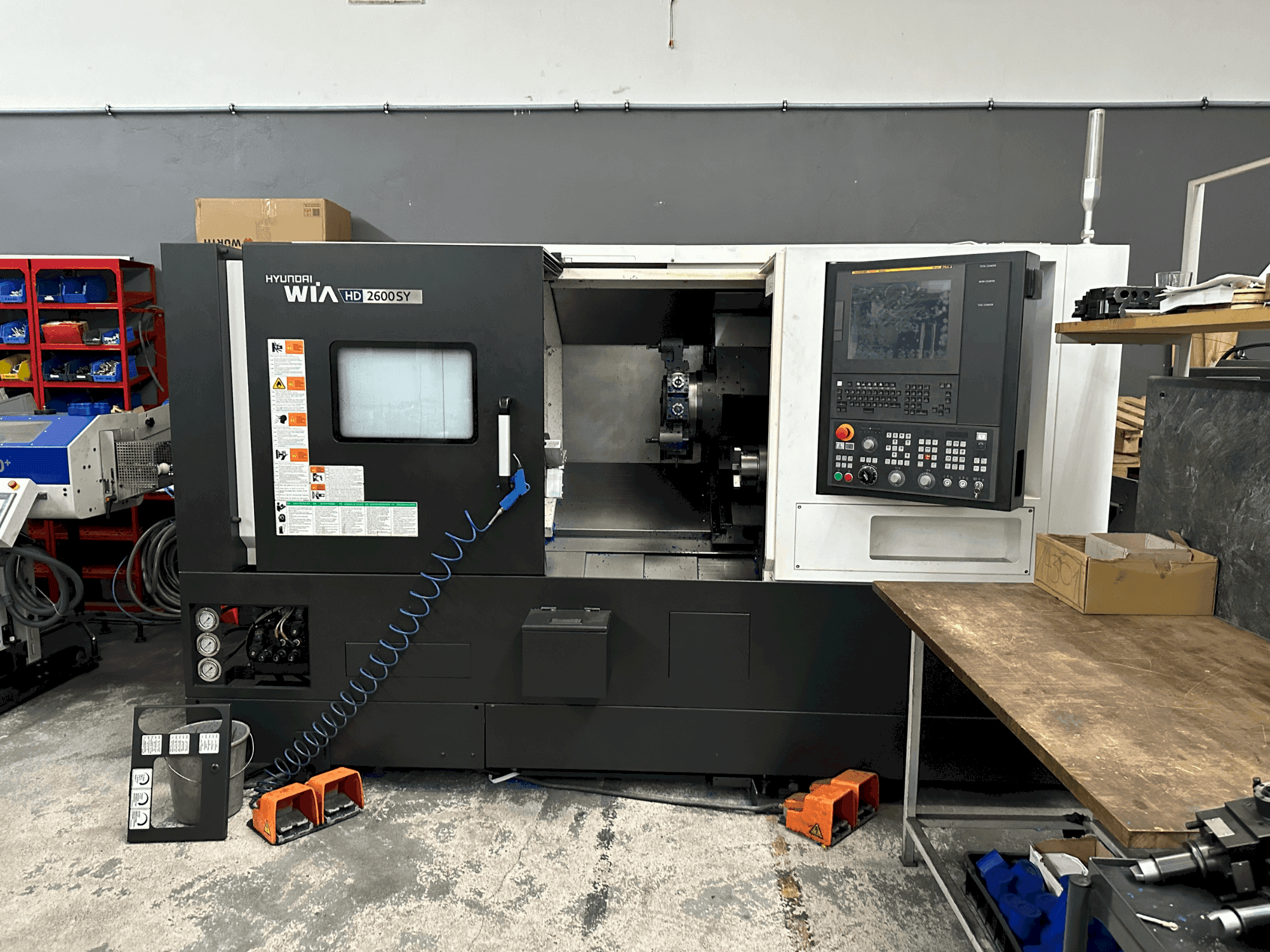 Mašīnas Hyundai Wia HD 2600SY pretskats