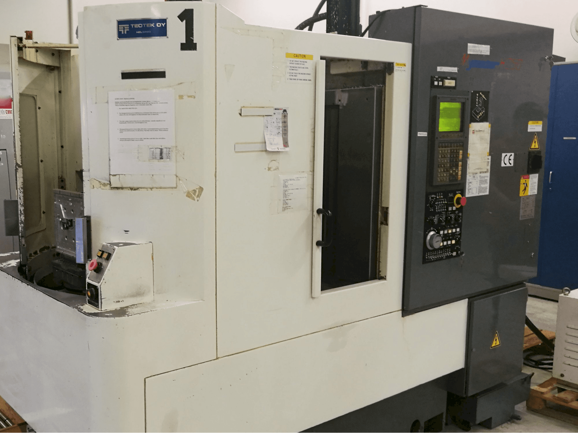 Mašīnas Kitamura Mycenter H250 skats no kreisās puses