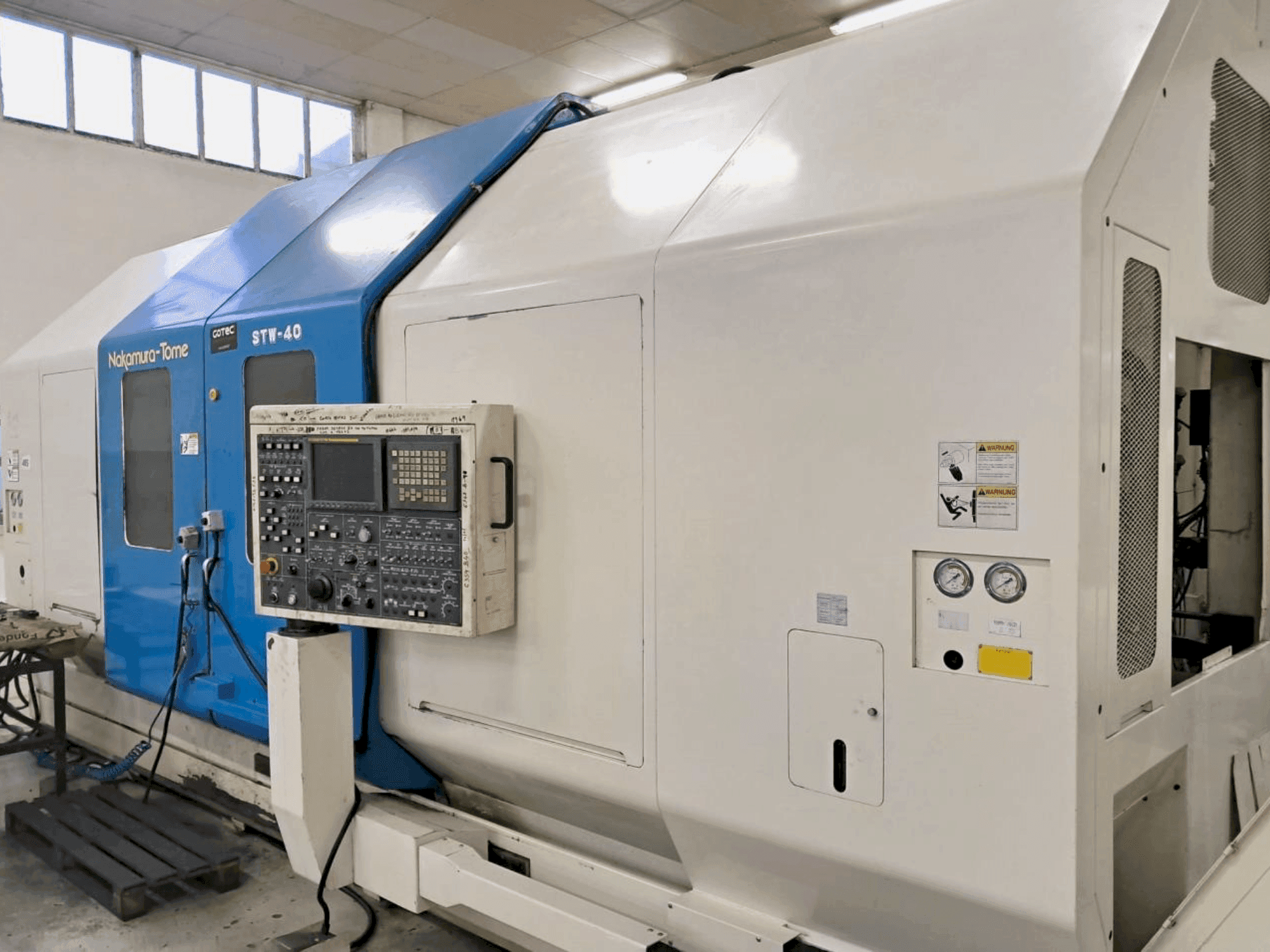 Mašīnas NAKAMURA-TOME STW-40 pretskats