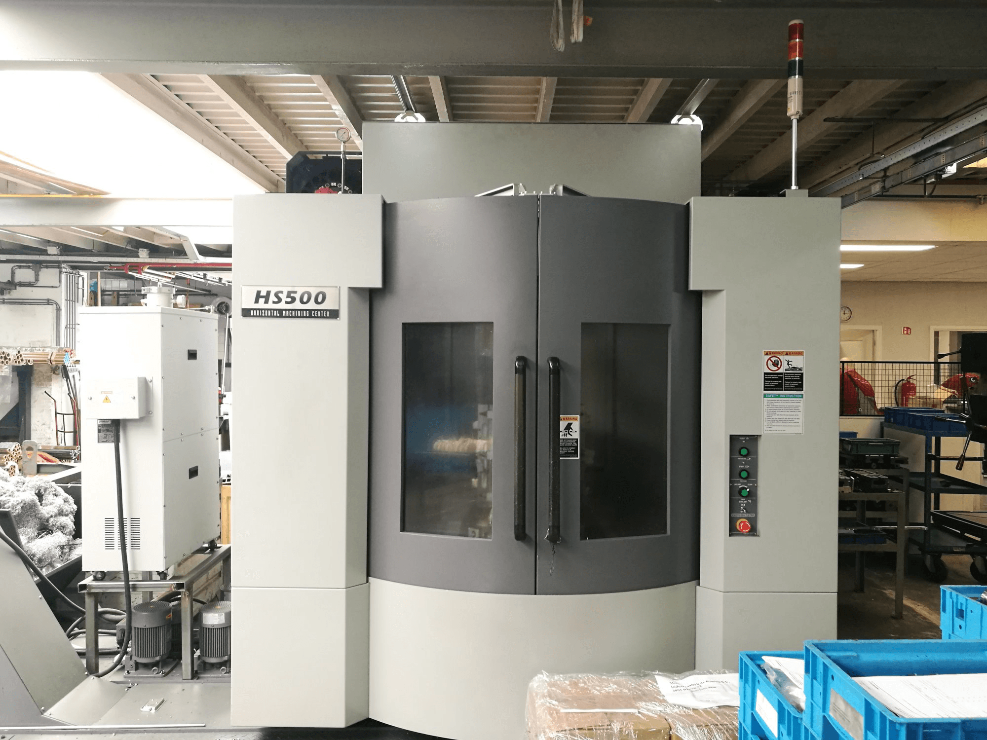 Mašīnas Hyundai Kia HS500 pretskats