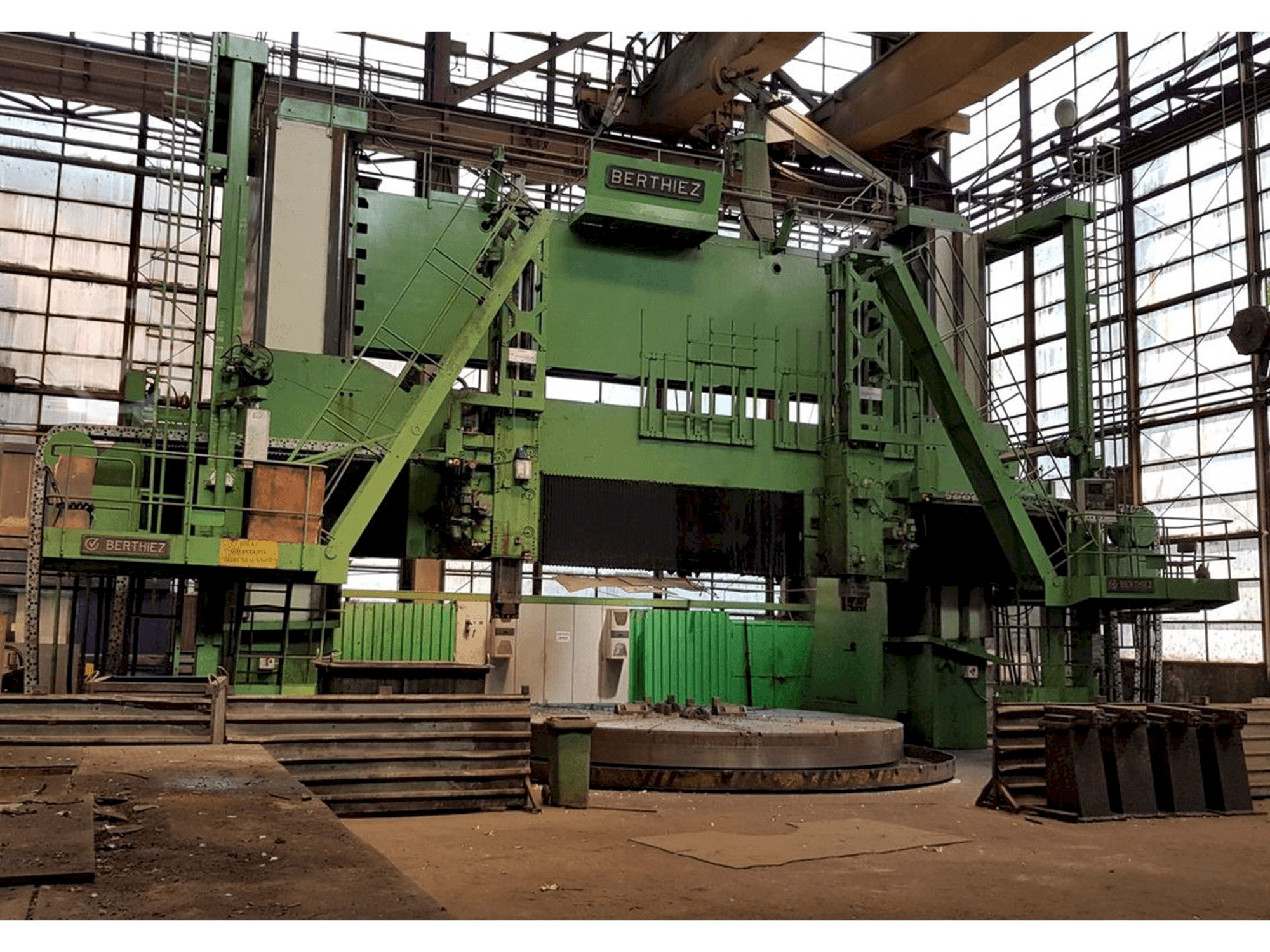 Mašīnas Berthiez TDM 630-315 pretskats