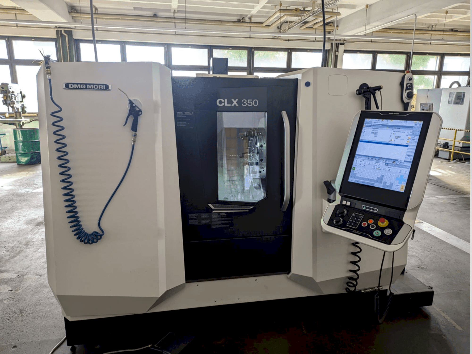 Mašīnas DMG MORI CLX 350 pretskats