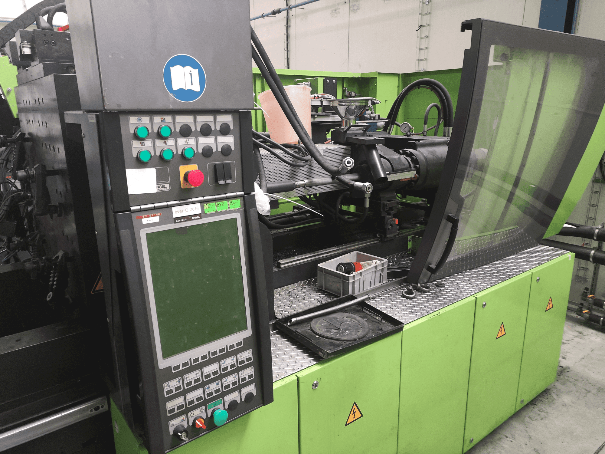 Mašīnas Engel Victory 750H/330V/220 combi pretskats