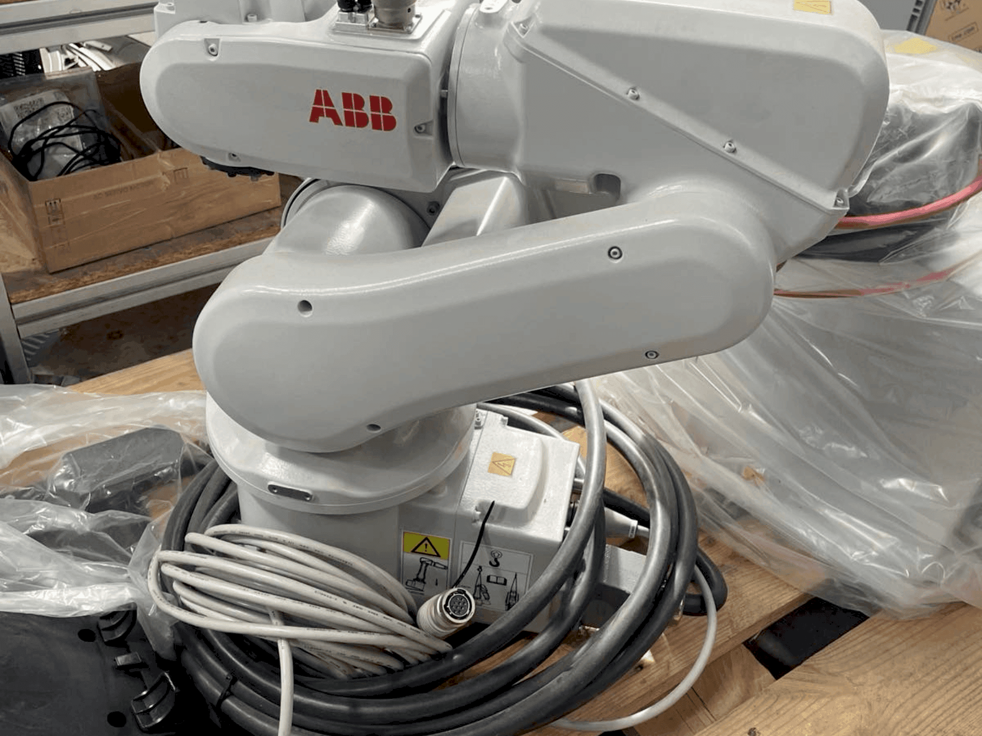 Mašīnas ABB IRB120-3/0.6 pretskats