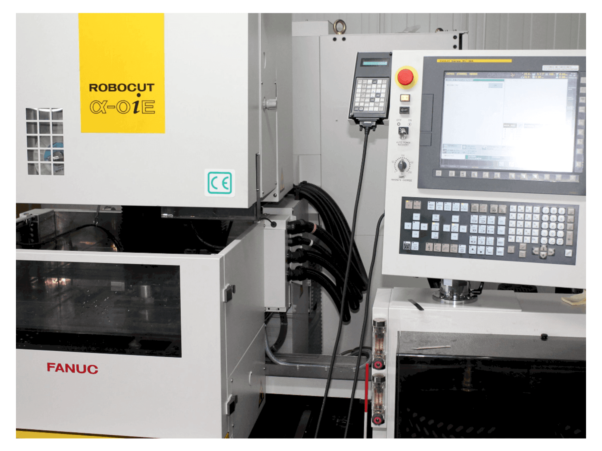 Mašīnas FANUC RoboCut Alfa OiE pretskats