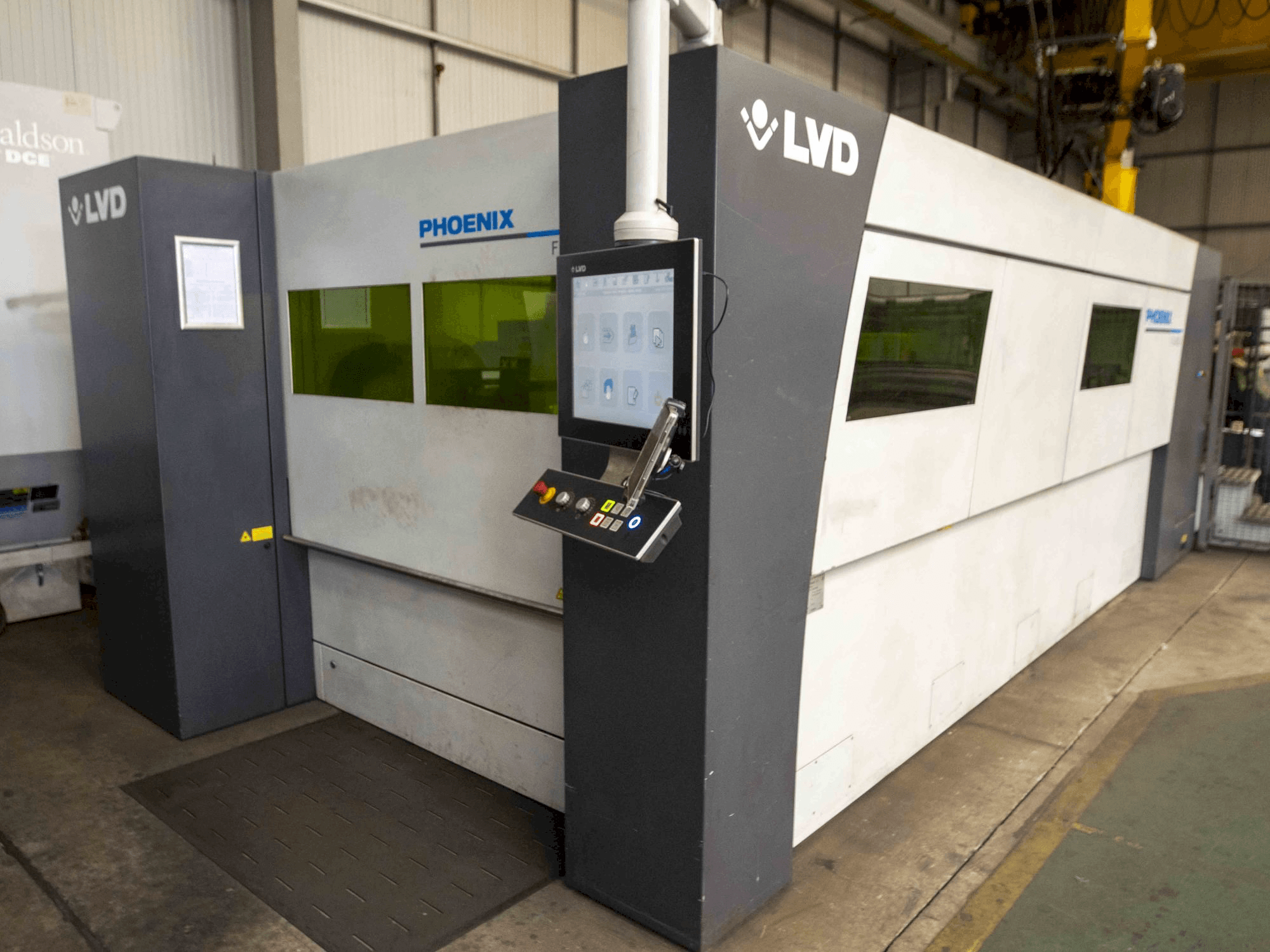 Mašīnas LVD pretskats