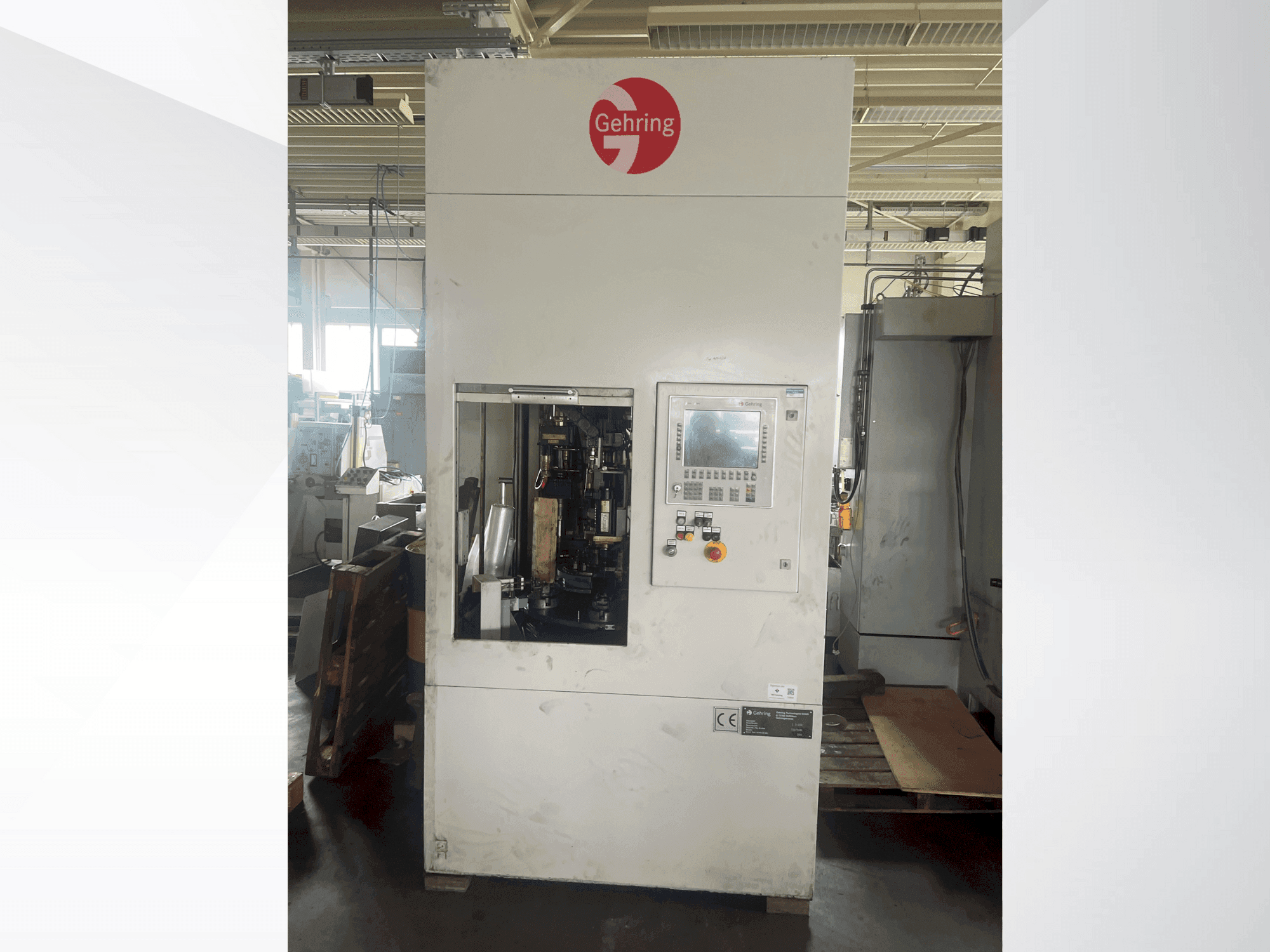 Mašīnas GEHRING L2-630 pretskats