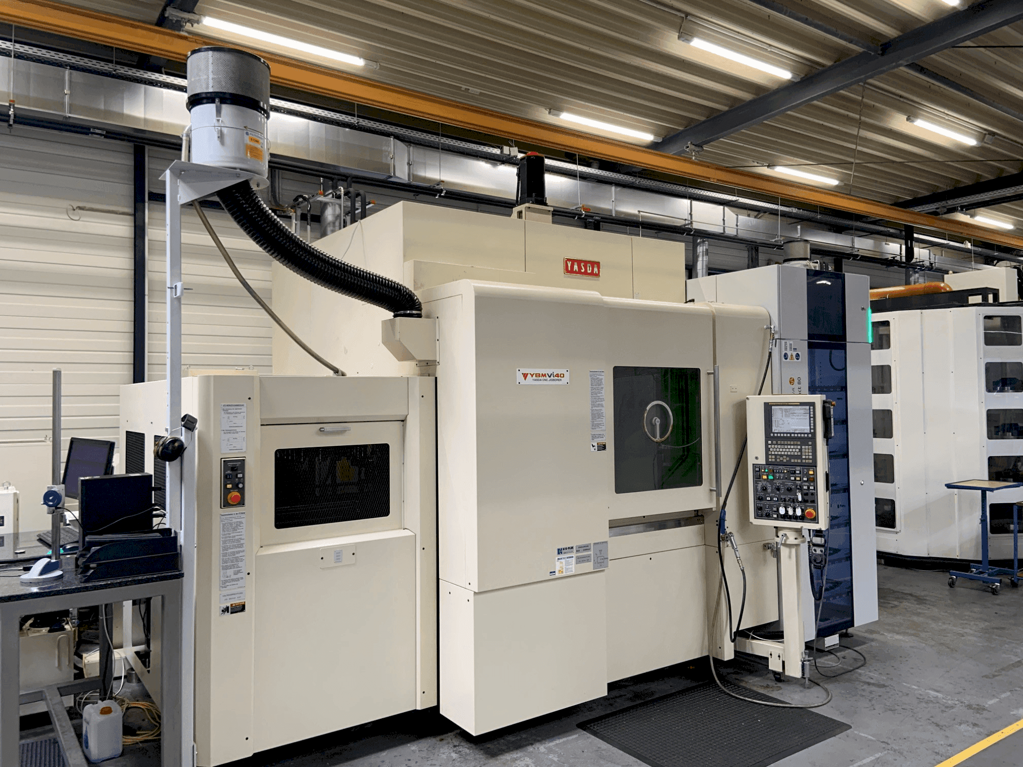 Mašīnas YASDA YBM Vi40 pretskats