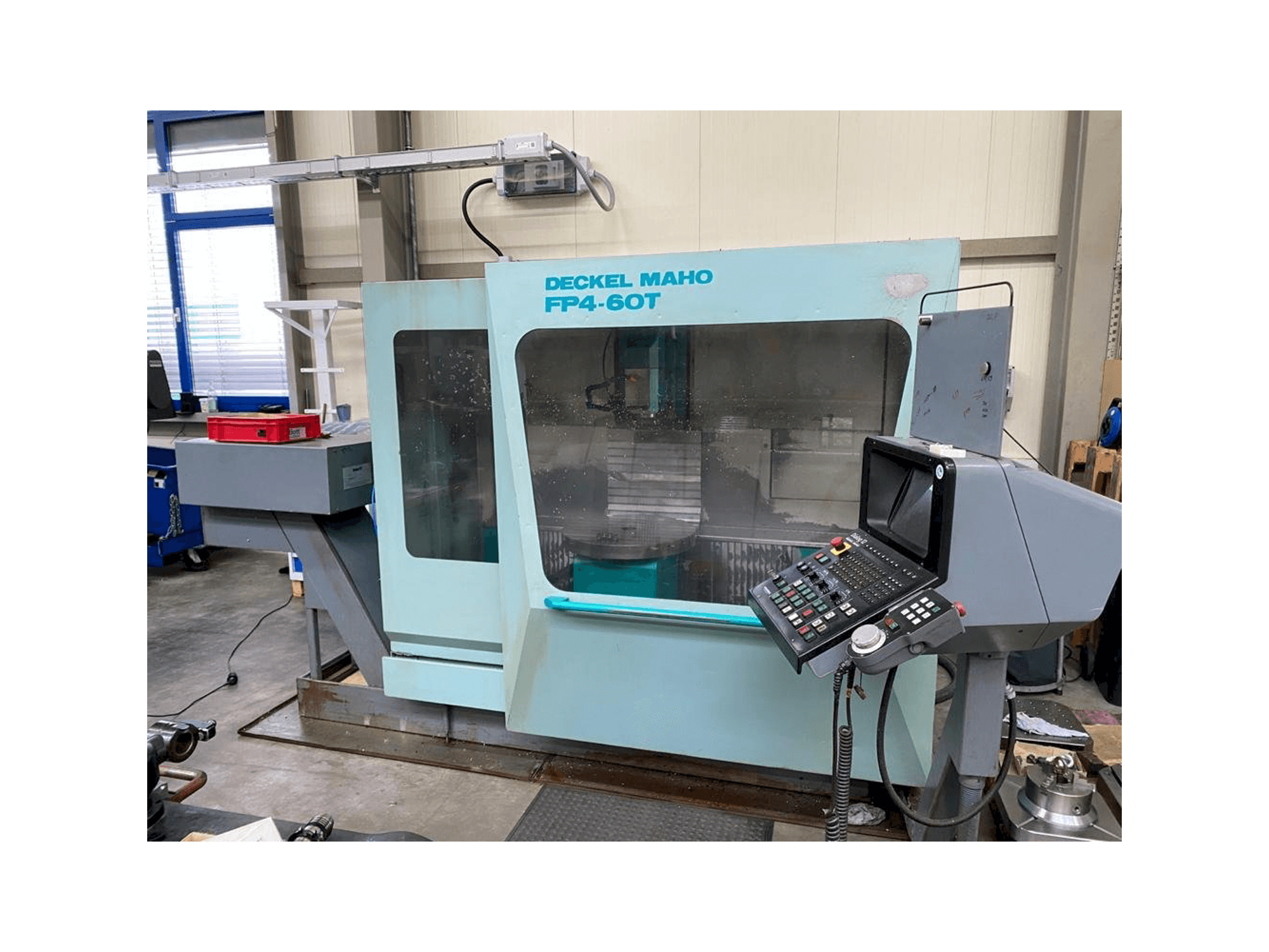 Mašīnas DECKEL MAHO FP4-60 T pretskats