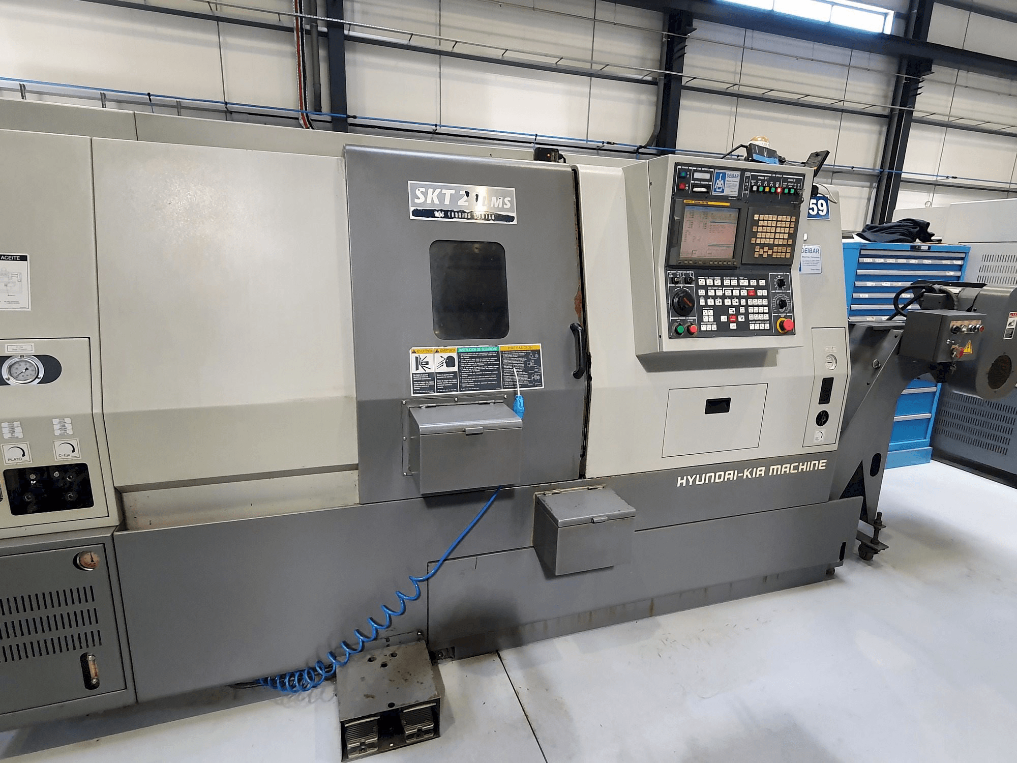 Mašīnas Hyundai SKT21LMS pretskats