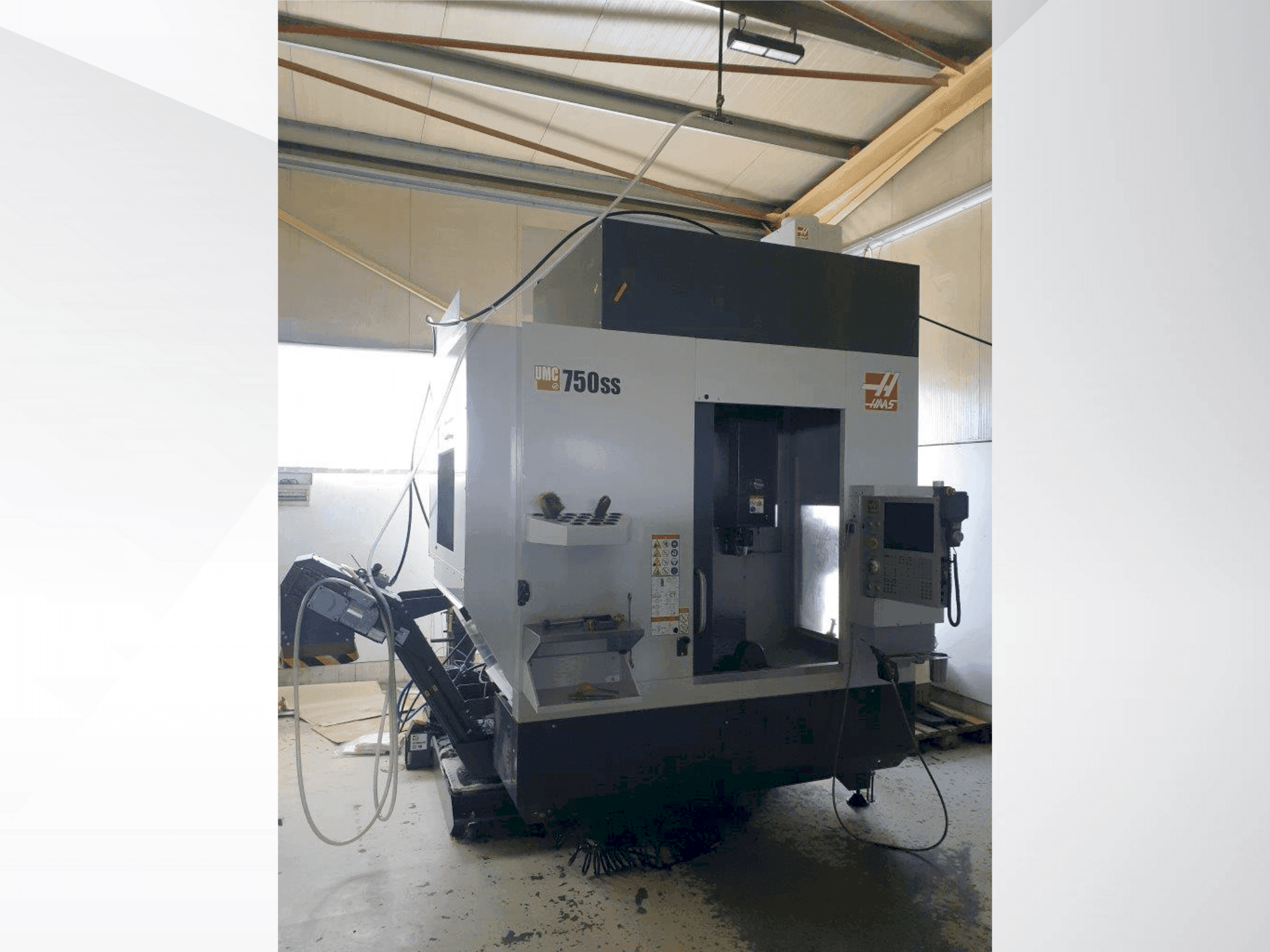 Mašīnas HAAS UMC-750SS pretskats