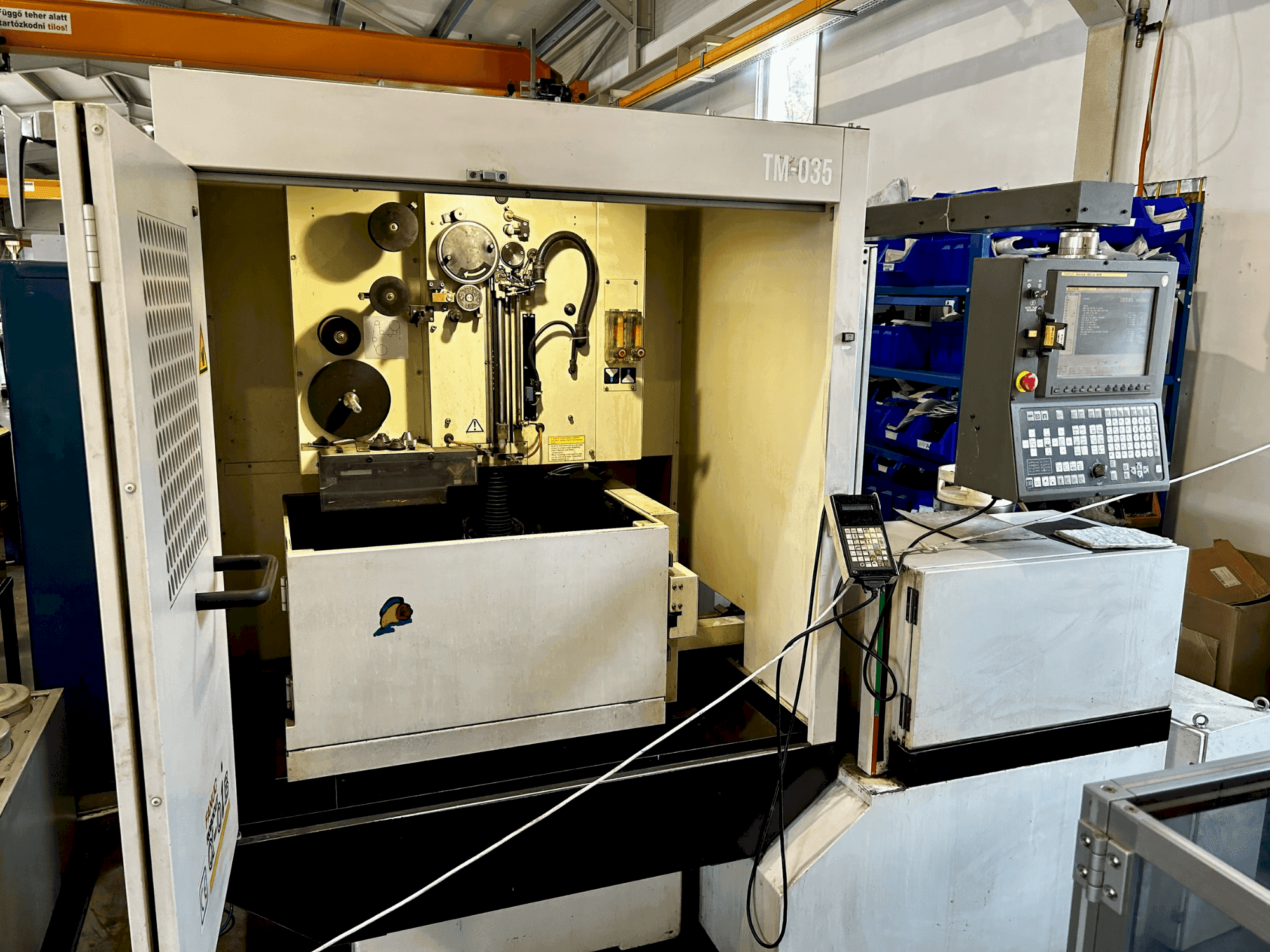 Mašīnas FANUC Robocut α-0iB pretskats