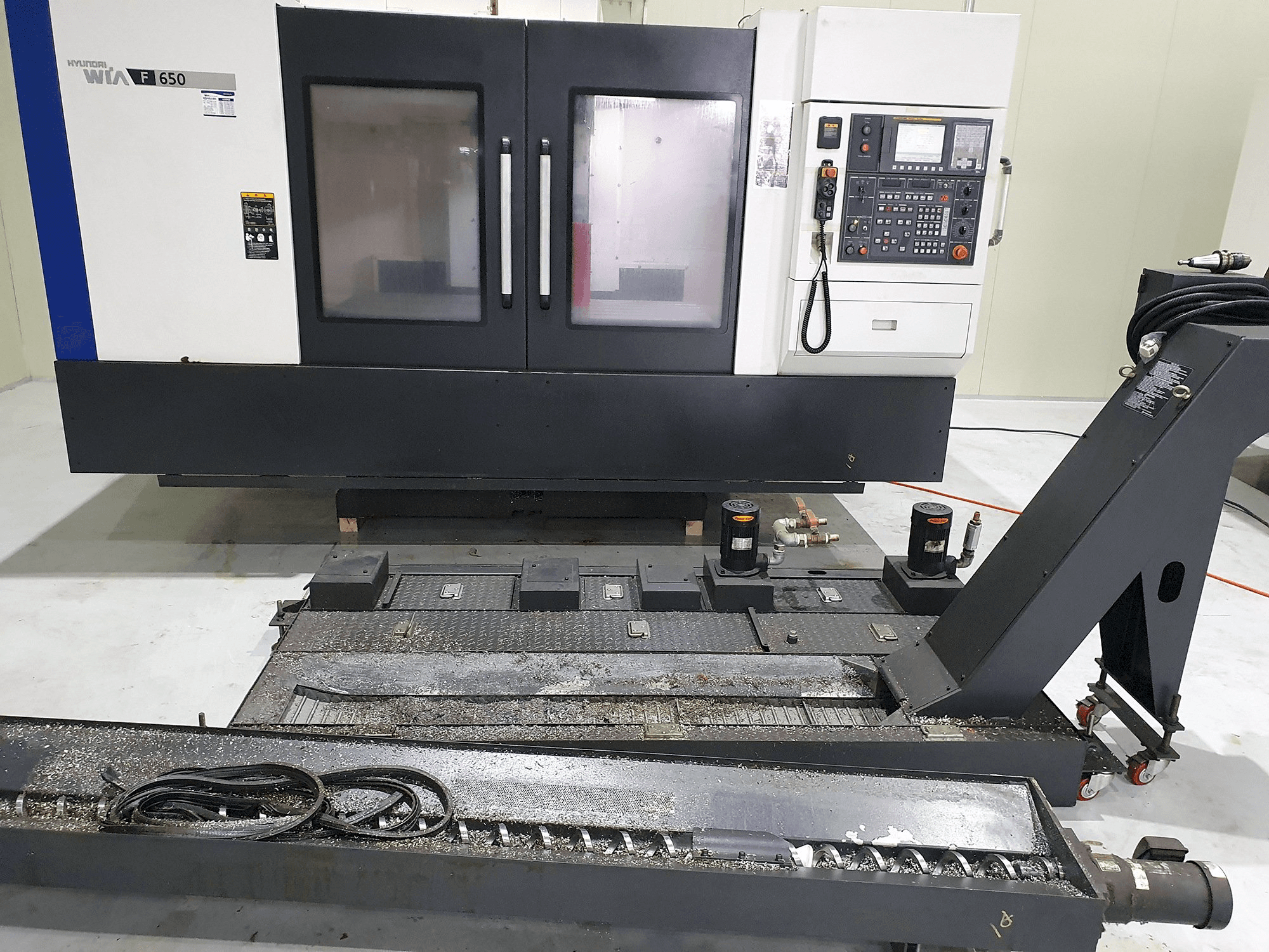 Mašīnas Hyundai Wia F650 pretskats