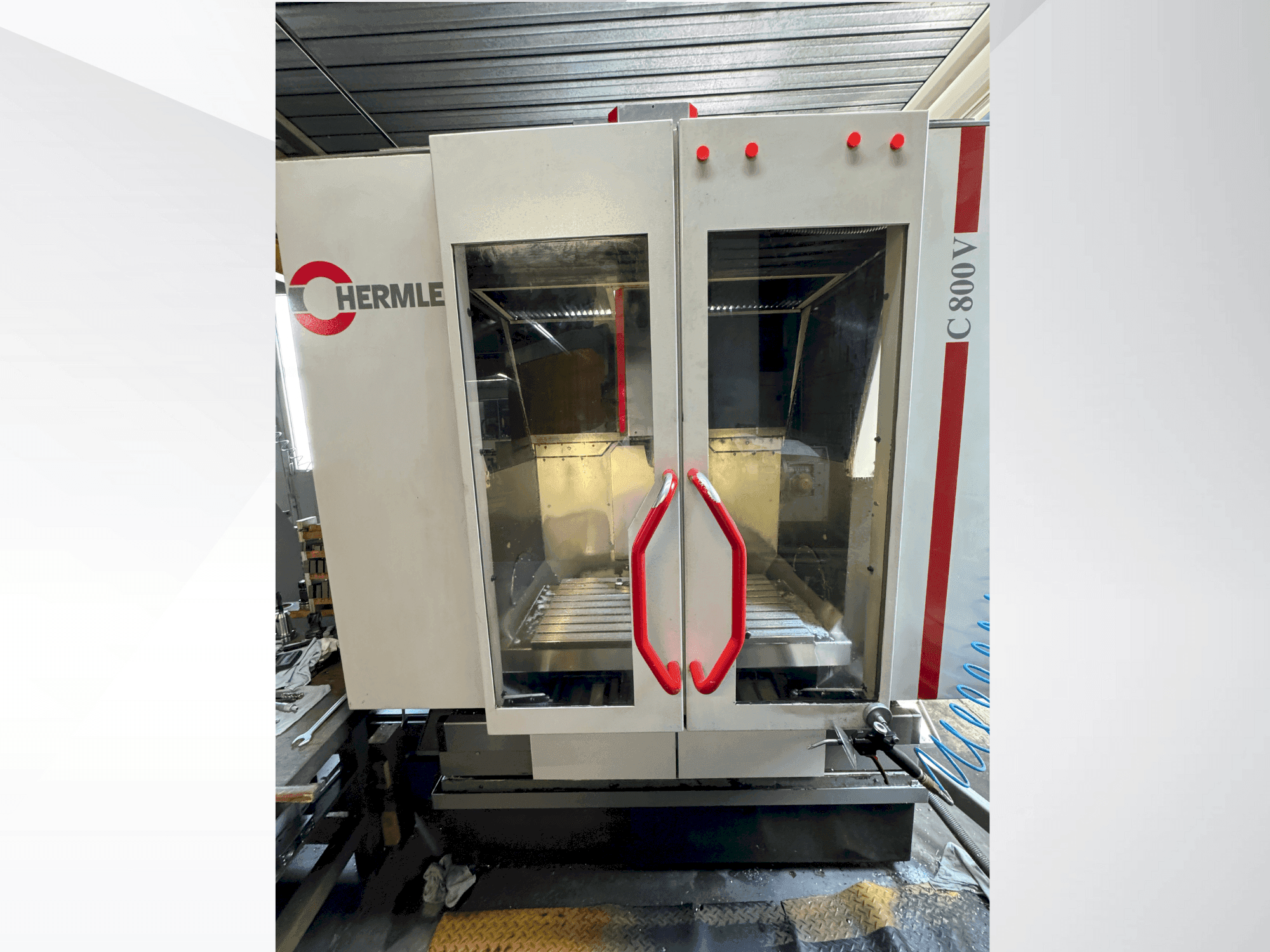 Mašīnas HERMLE C 800 V pretskats