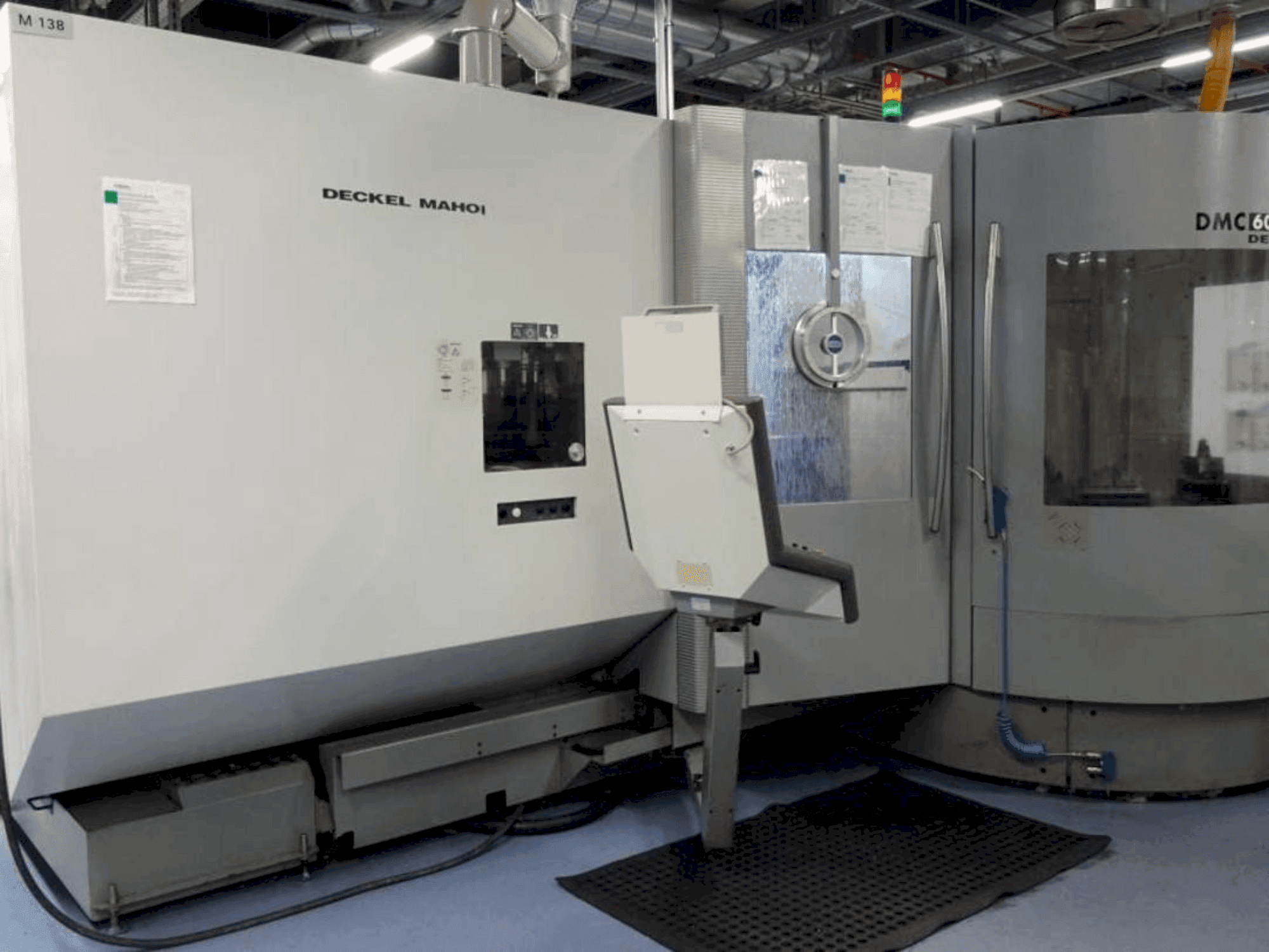 Mašīnas DECKEL DMC 60 T RS3 pretskats
