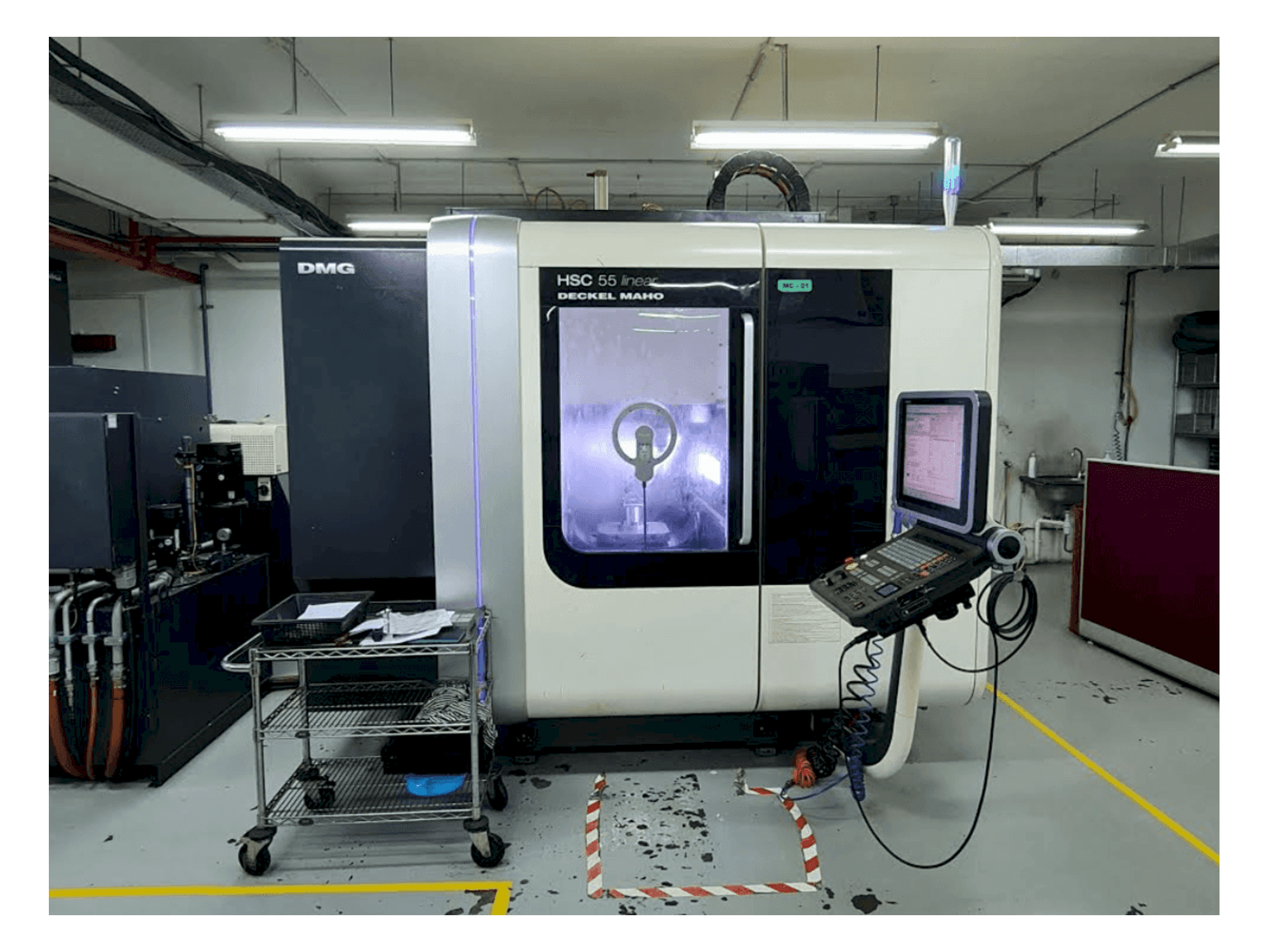 Mašīnas DECKEL MAHO HSC 55 linear pretskats