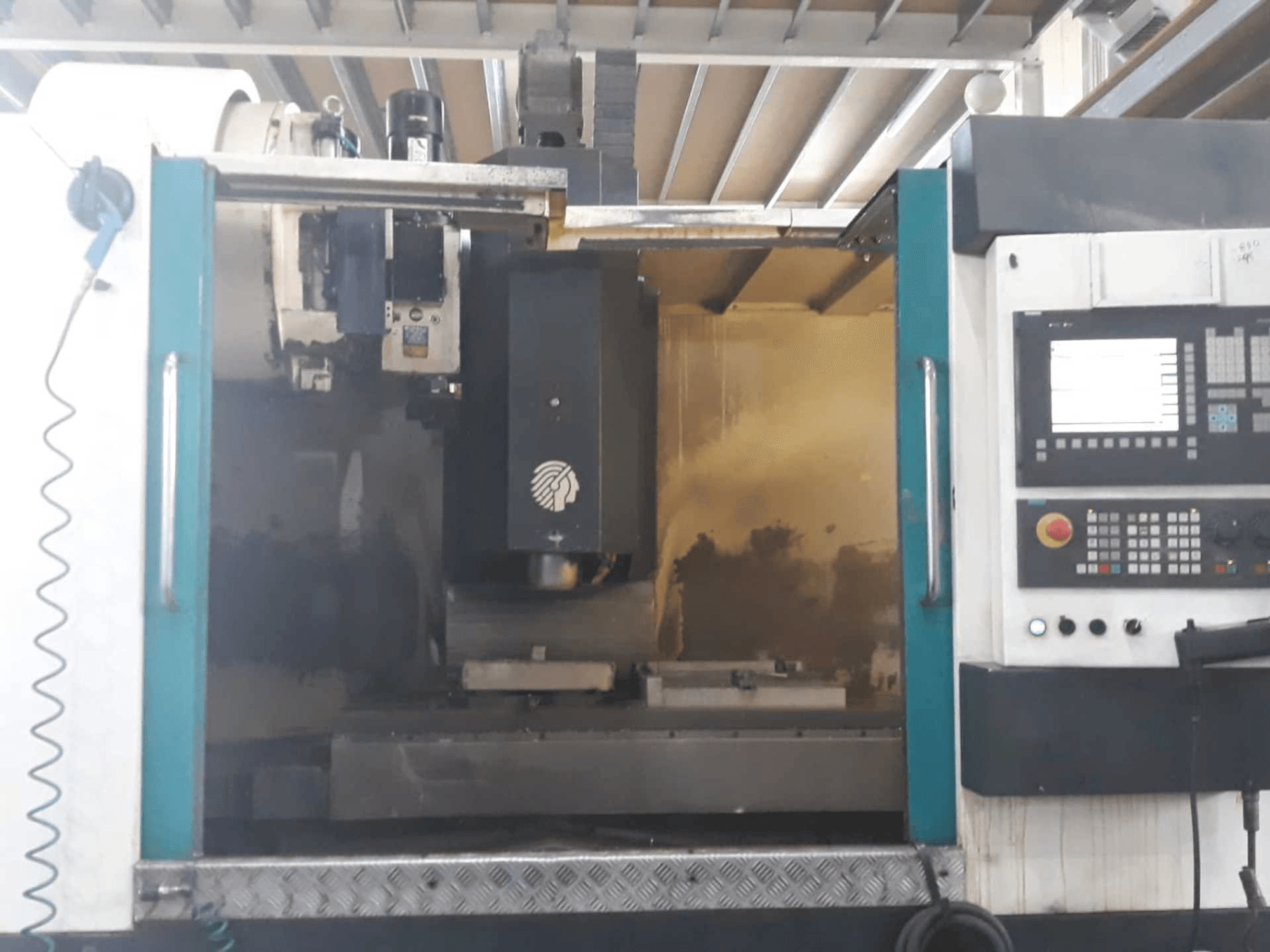 Mašīnas Huron VX12 pretskats