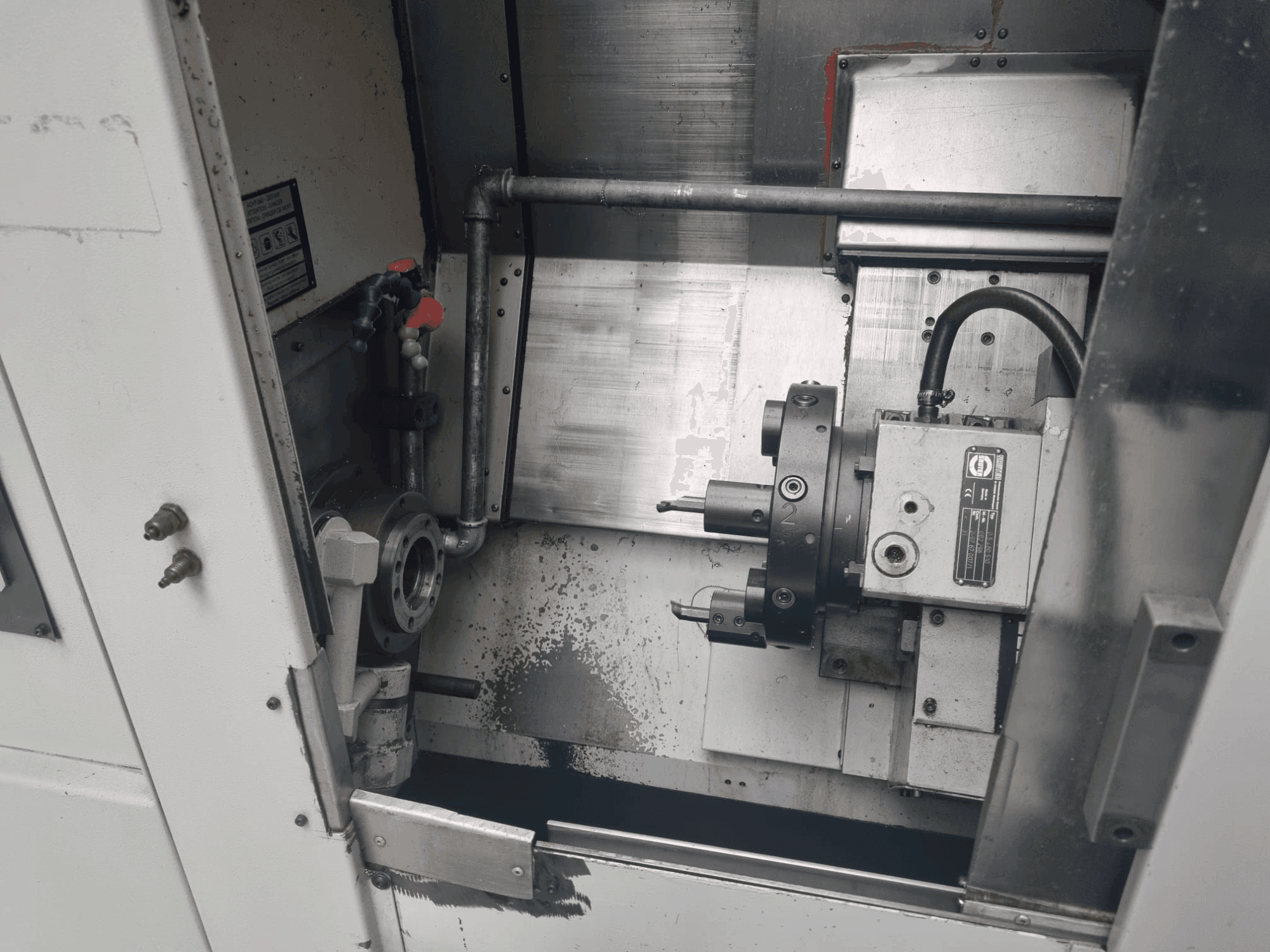 Mašīnas SPINNER TC-32MC pretskats