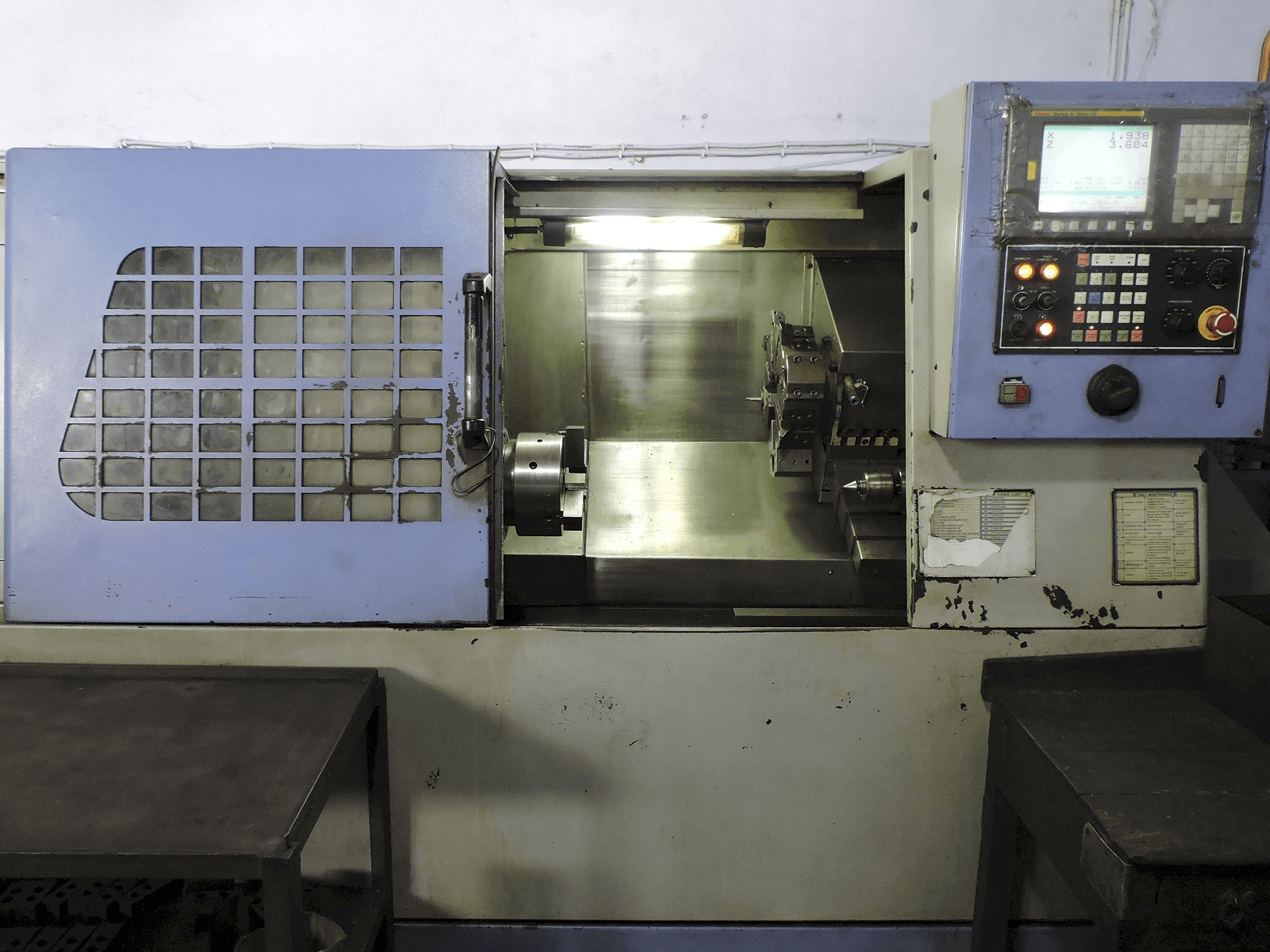 Mašīnas Macpower VX-200 pretskats