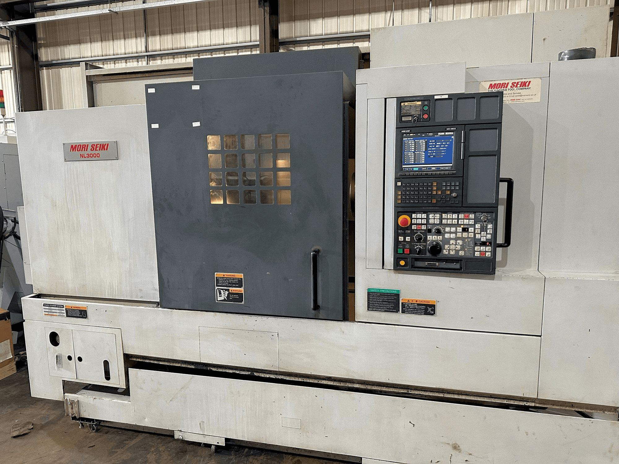 Mašīnas MORI SEIKI NL3000Y/700 pretskats