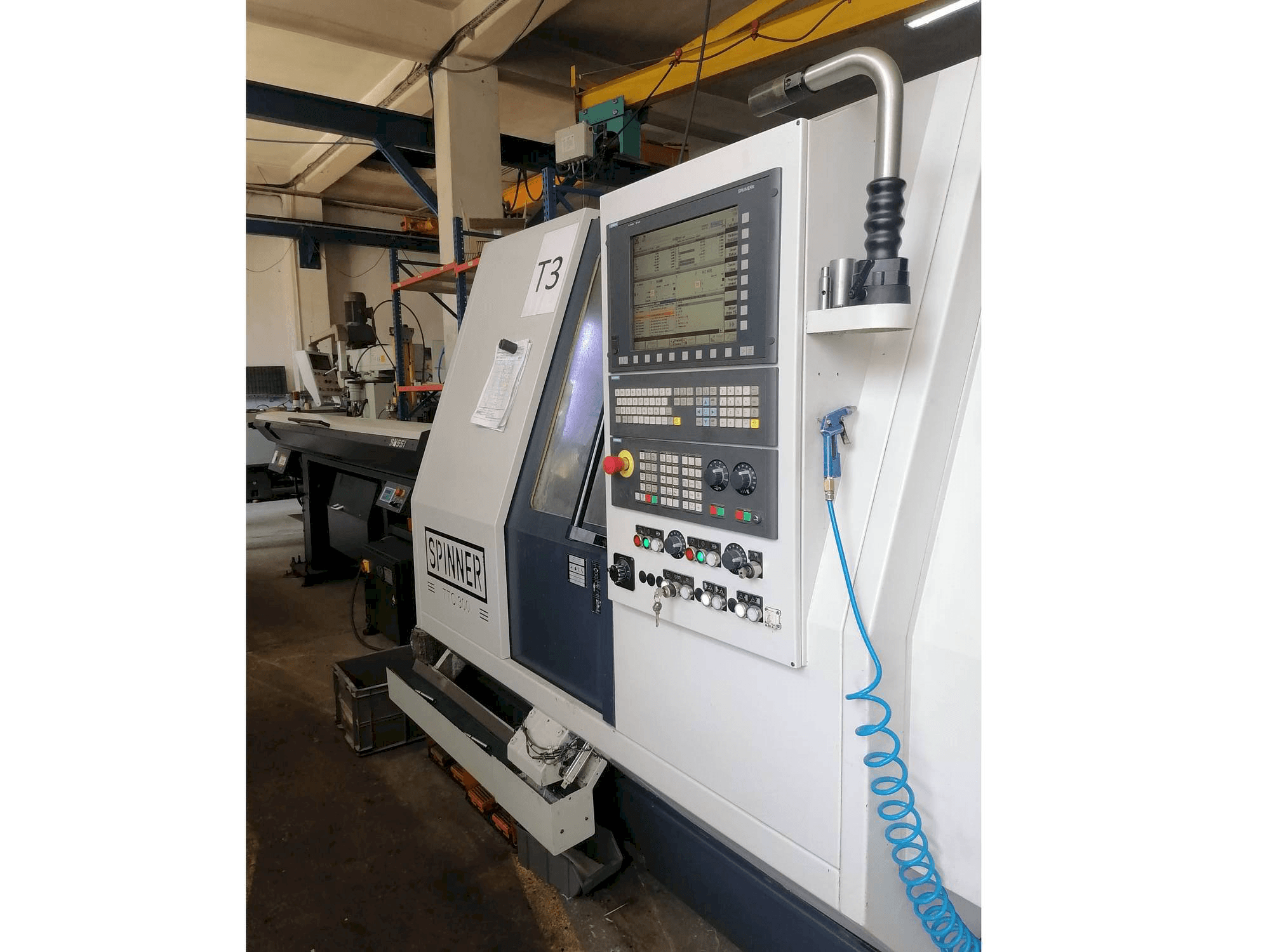 Mašīnas SPINNER TTC300-52 SMMCY pretskats