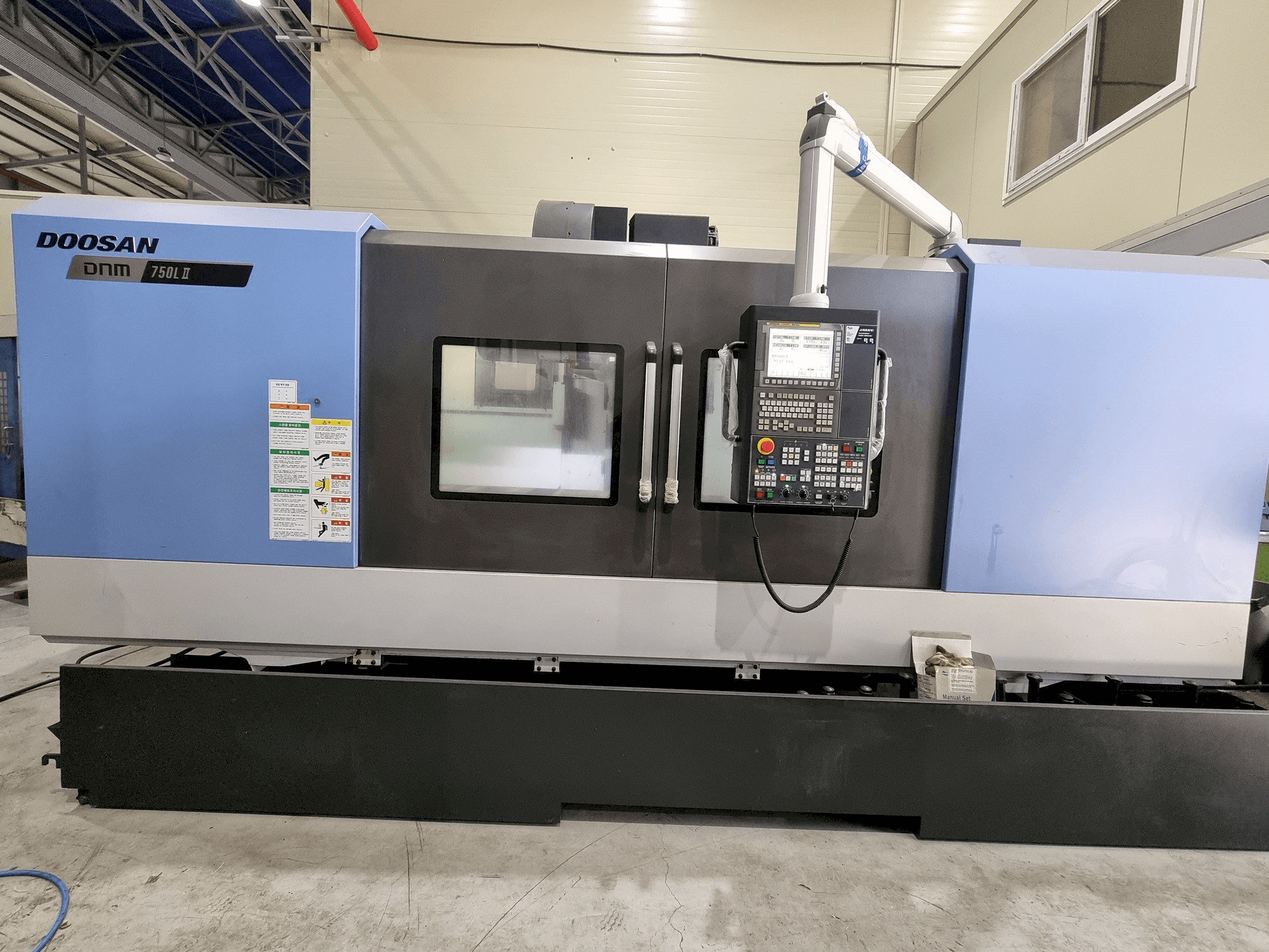 Mašīnas Doosan DNM 750L II pretskats