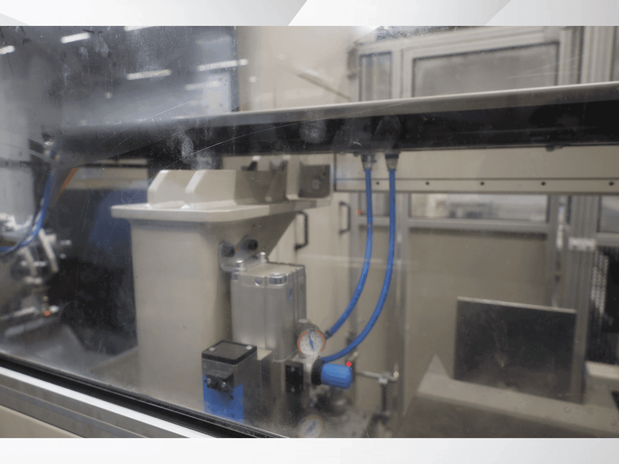 Mašīnas PROFILATOR DV370-HL-05 pretskats