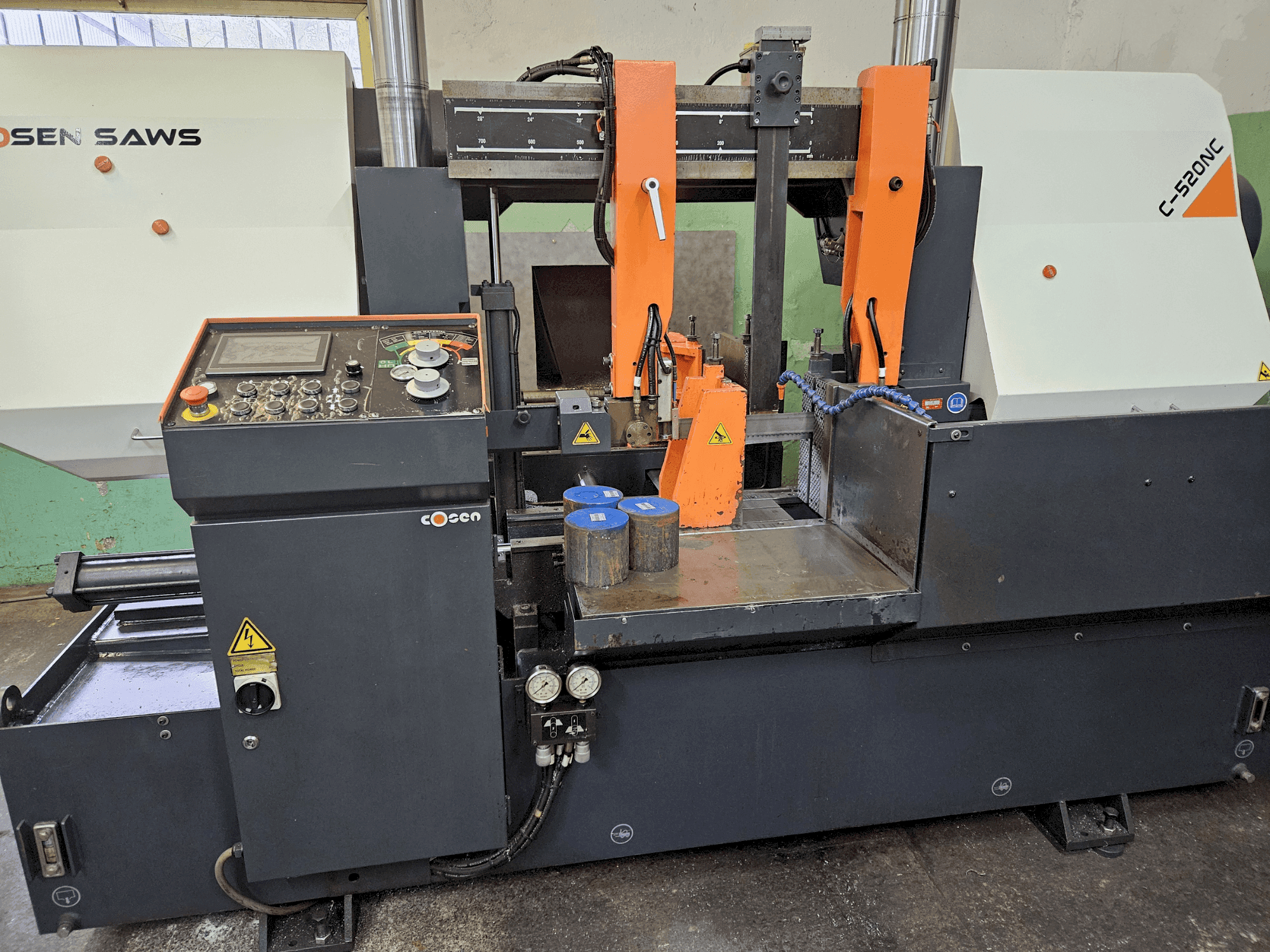 Mašīnas Cosen C-520CNC pretskats