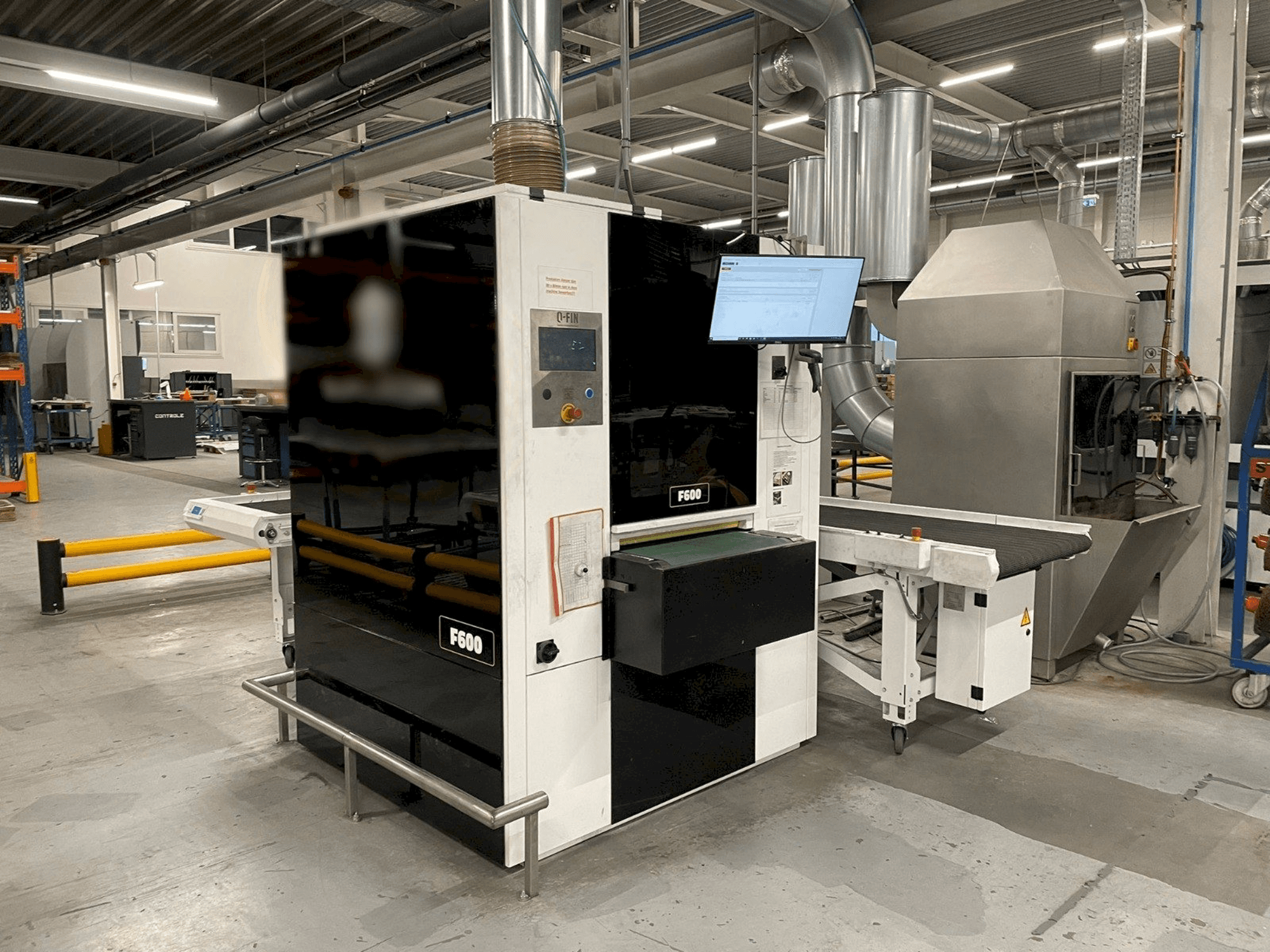 Mašīnas Q-FIN F600 pretskats