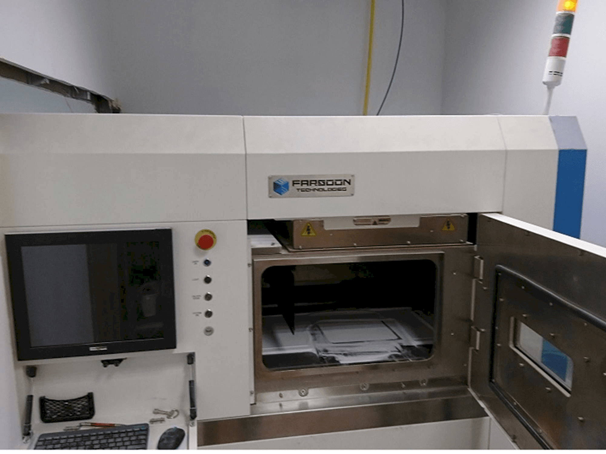 Mašīnas FARSOON eForm pretskats