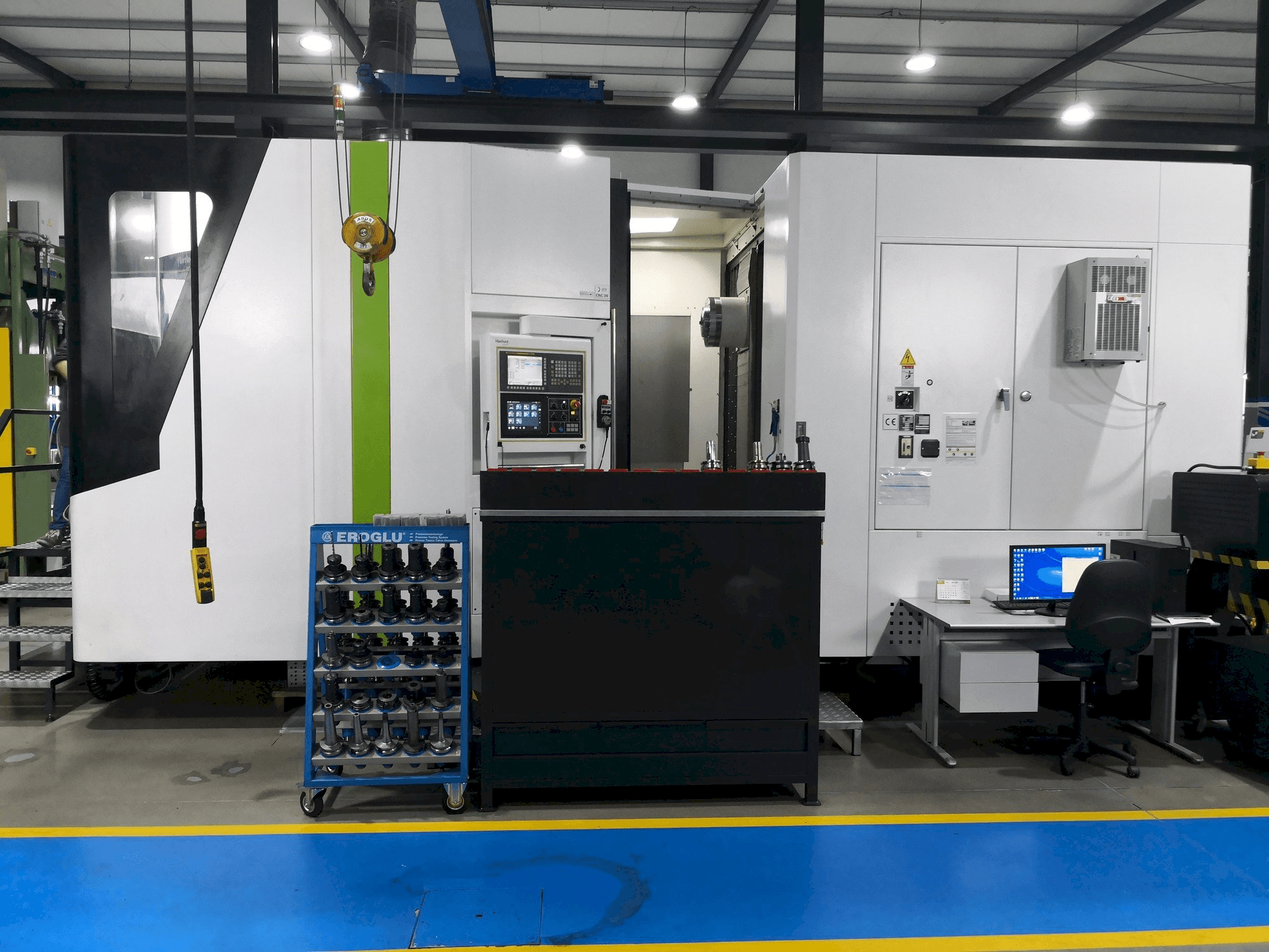 Mašīnas Hartford HMC-10 pretskats