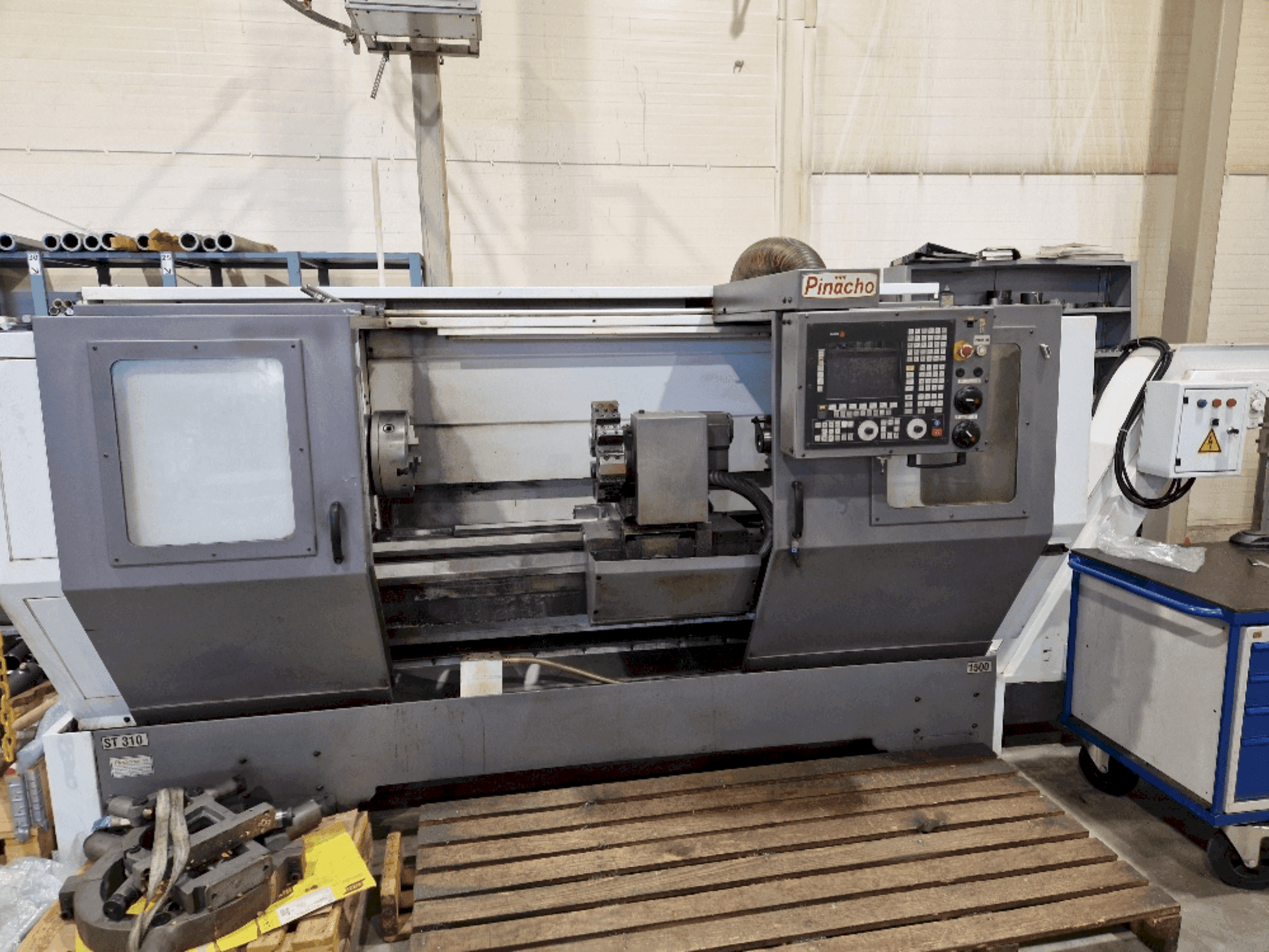 Mašīnas Pinacho ST 310 x1500 pretskats